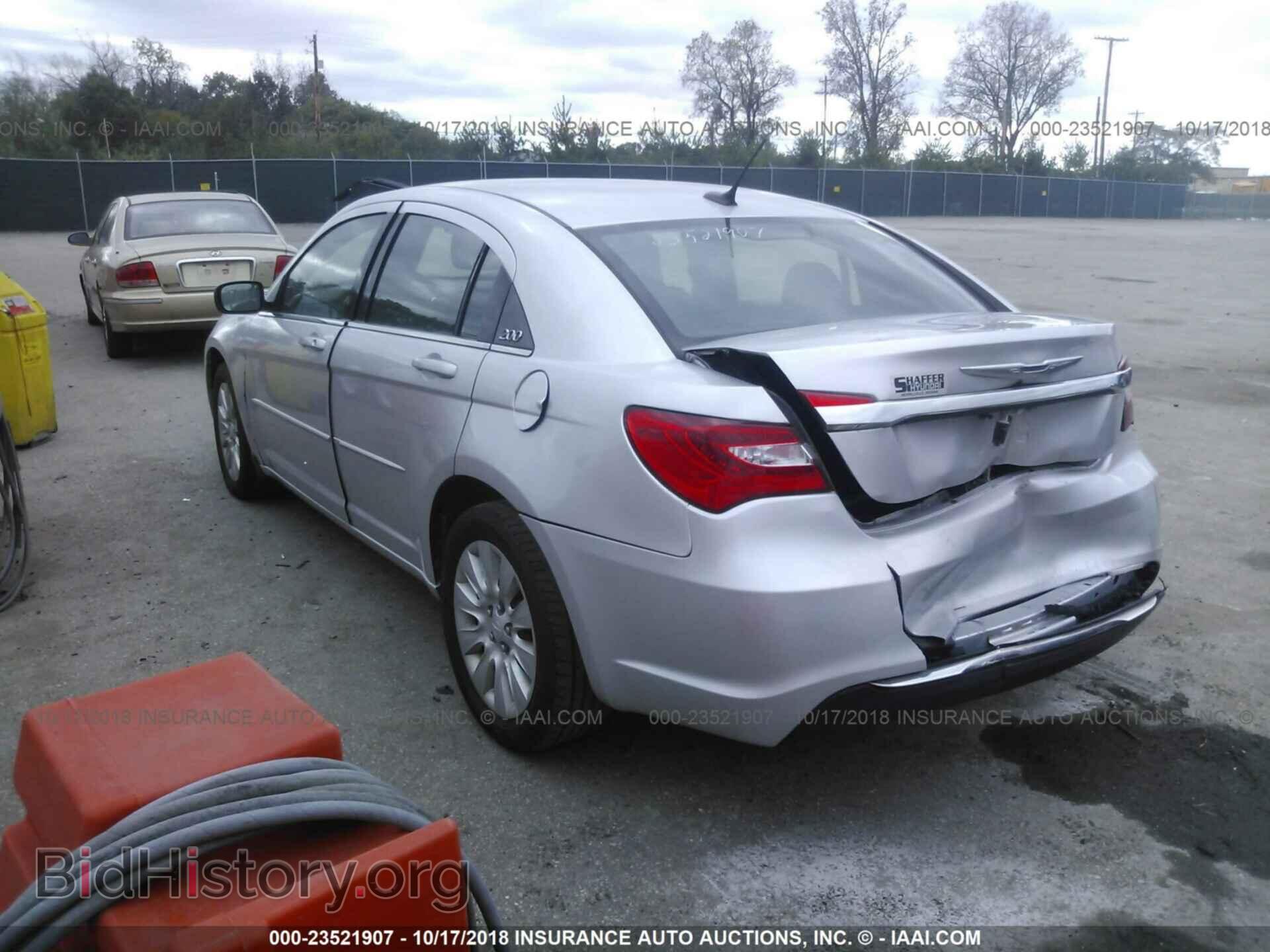 2011 Chrysler 200 - VIN: 1C3BC4FB1BN558028 - Фото 3