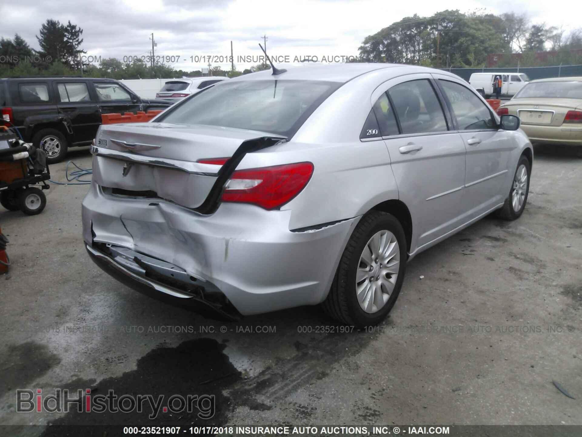 2011 Chrysler 200 - VIN: 1C3BC4FB1BN558028 - Фото 4
