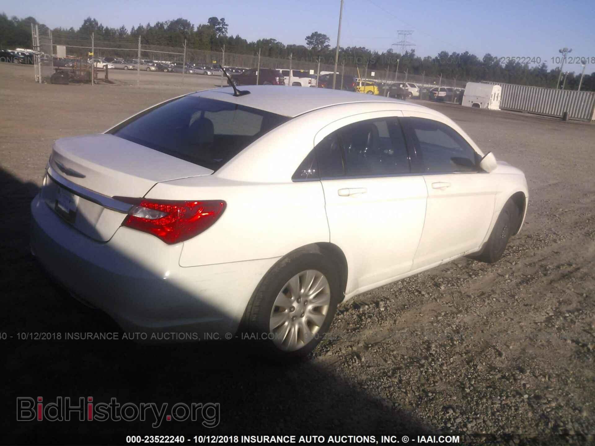 2013 Chrysler 200 - VIN: 1C3CCBAB2DN641499 - Photo 4