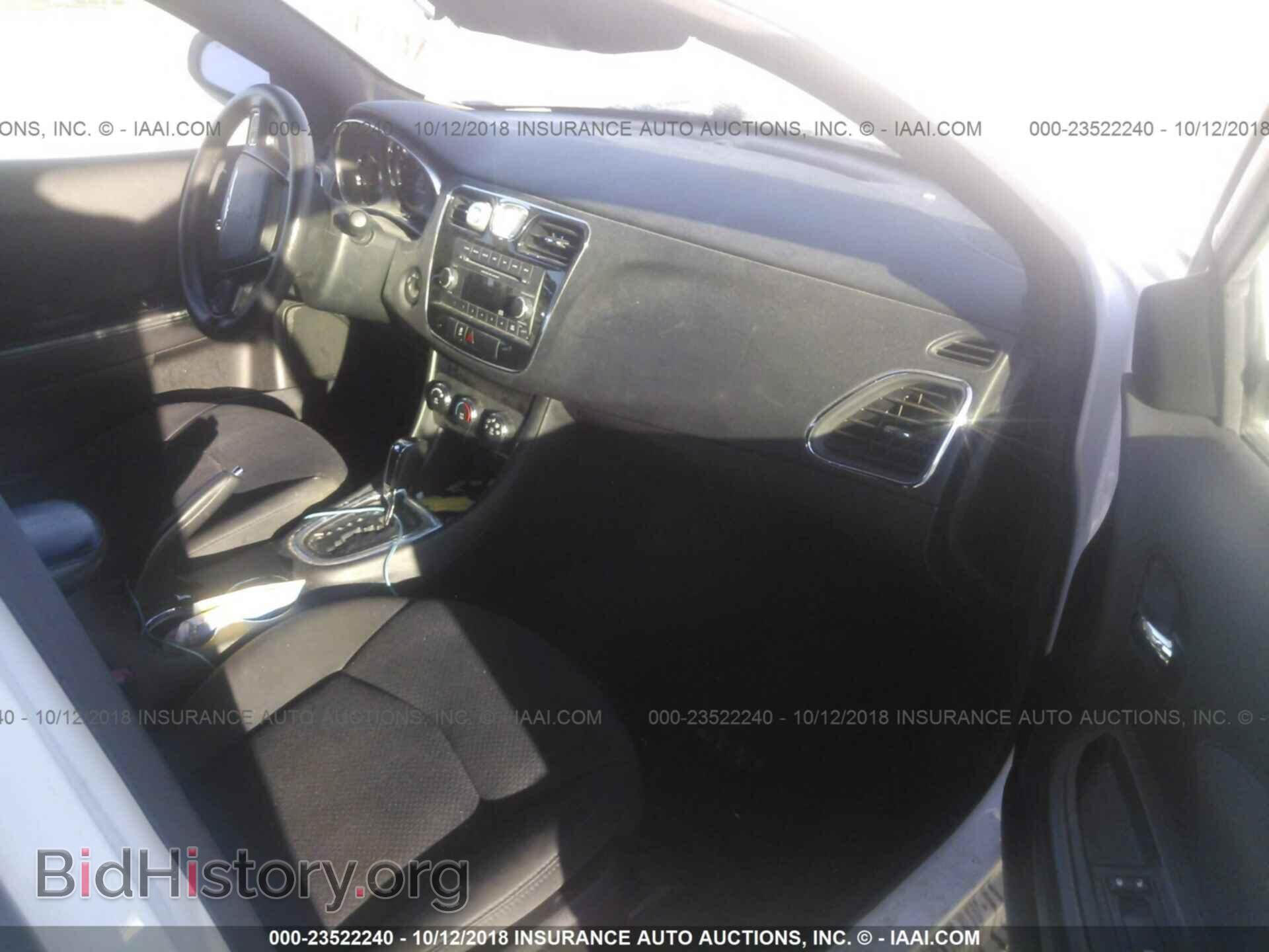2013 Chrysler 200 - VIN: 1C3CCBAB2DN641499 - Photo 5