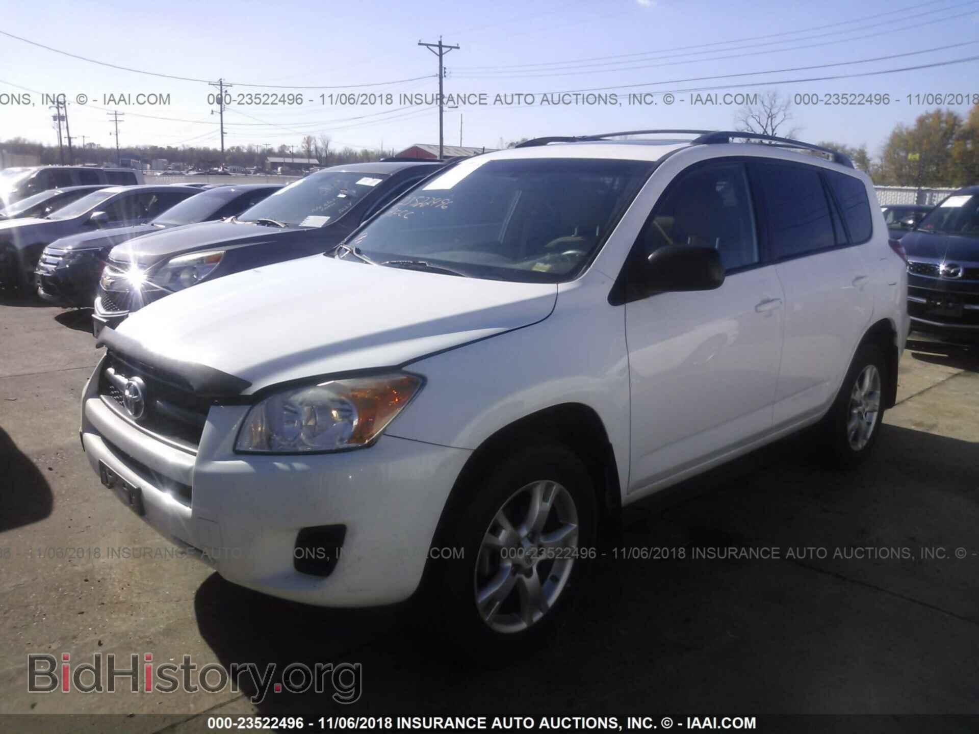 2011 Toyota Rav4 - VIN: 2T3BF4DV9BW106708 - Photo 2
