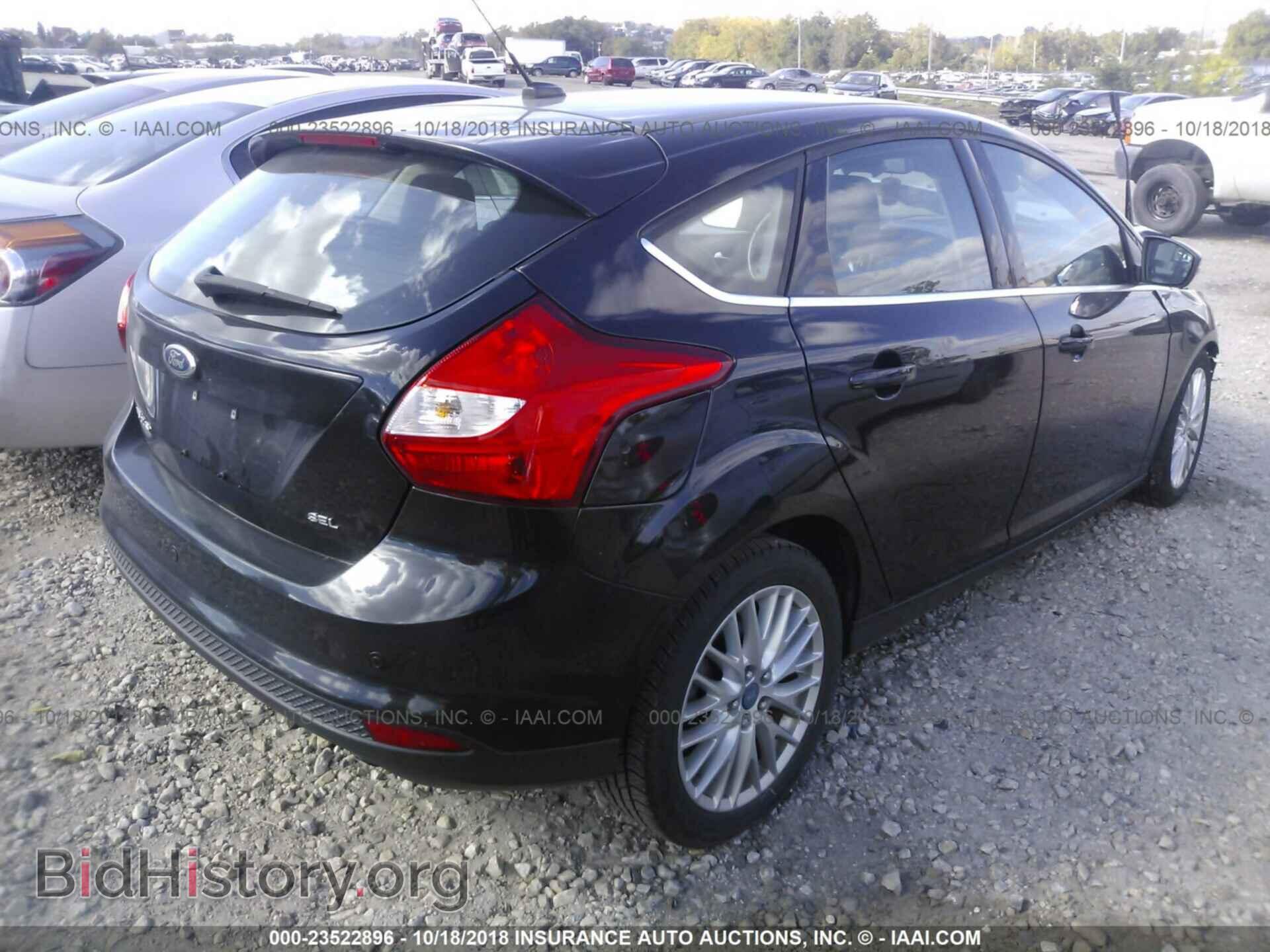 2012 Ford Focus - VIN: 1FAHP3M22CL253485 - Photo 4