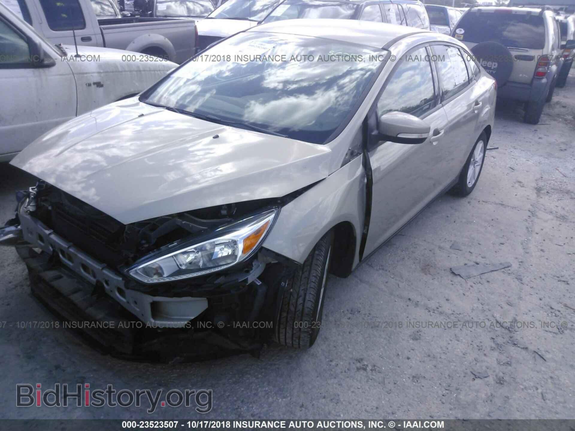 2015 Ford Focus - VIN: 1FADP3F21FL350418 - Фото 2