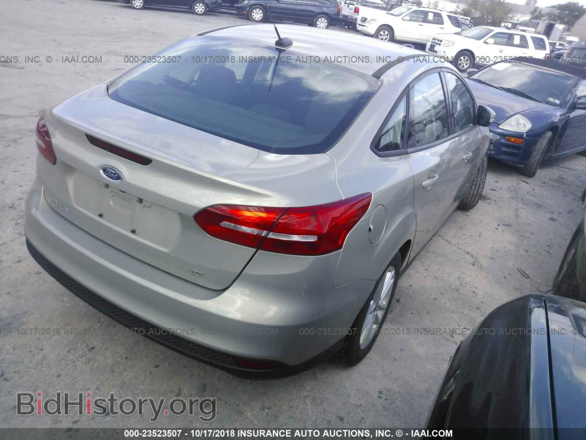 2015 Ford Focus - VIN: 1FADP3F21FL350418 - Фото 4