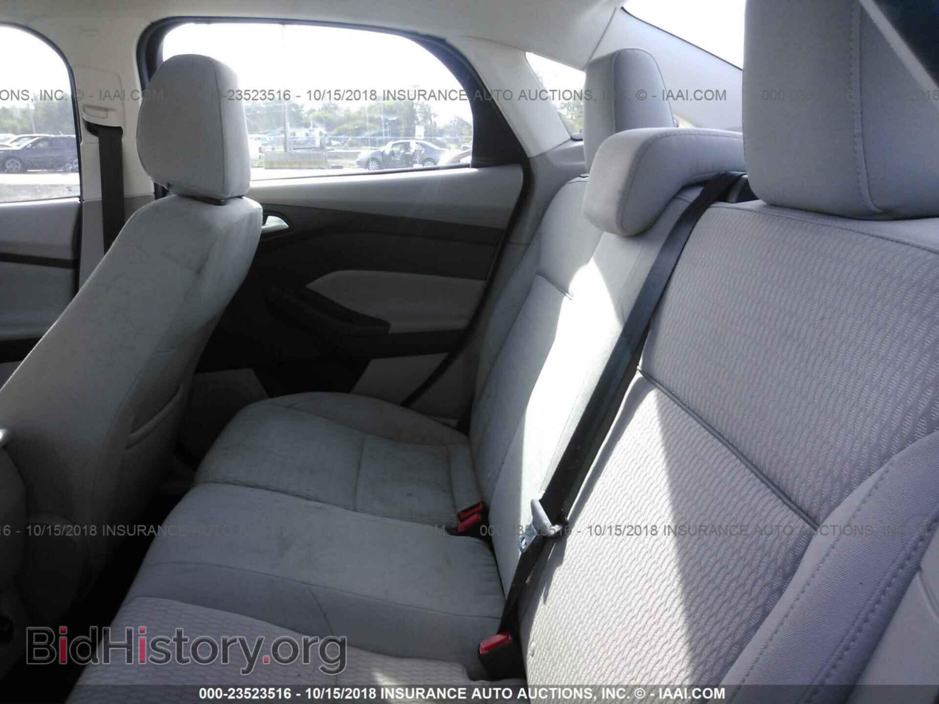 2012 Ford Focus - VIN: 1FAHP3H29CL397576 - Photo 8