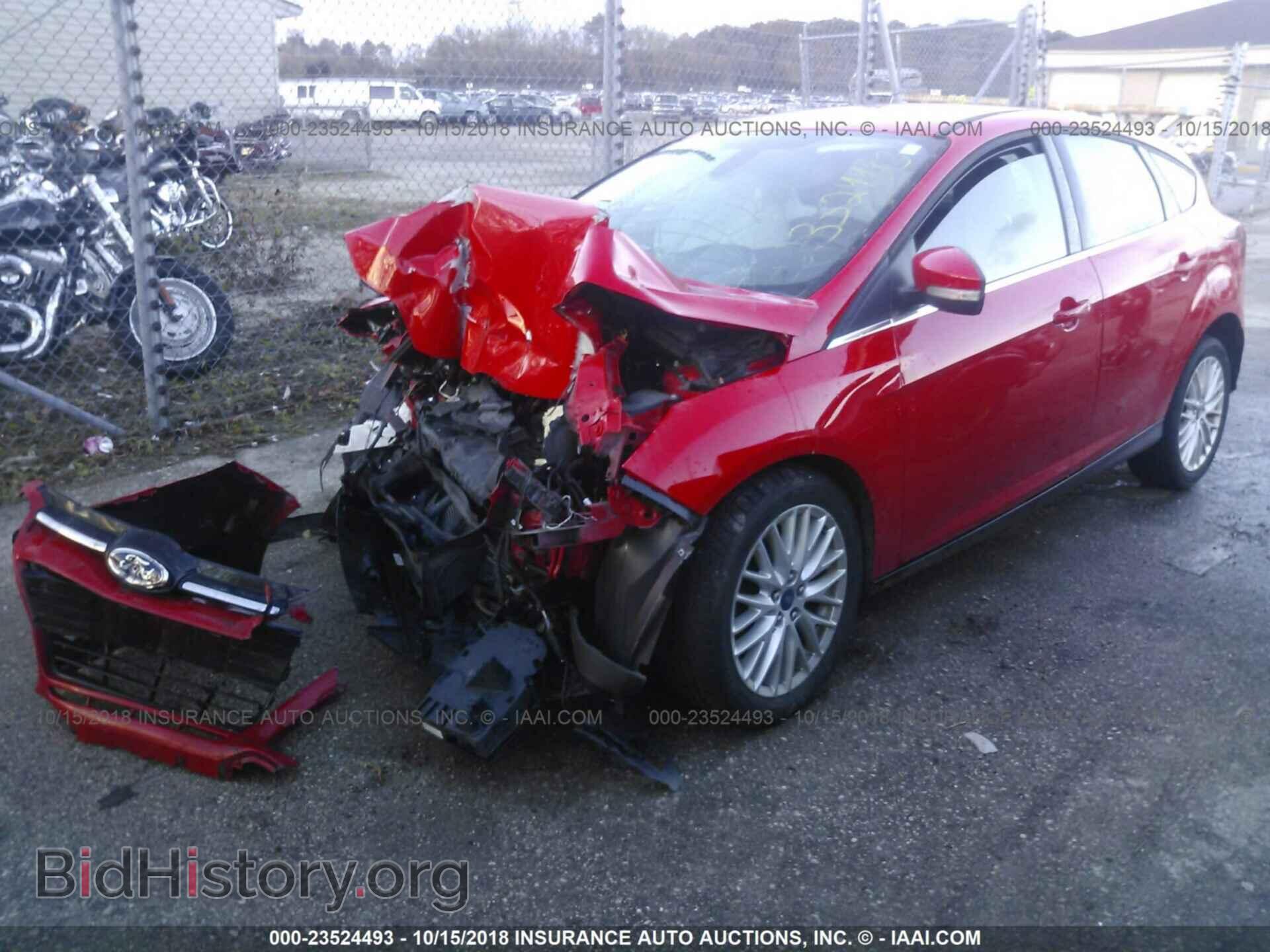 2012 Ford Focus - VIN: 1FAHP3M27CL271514 - Фото 2