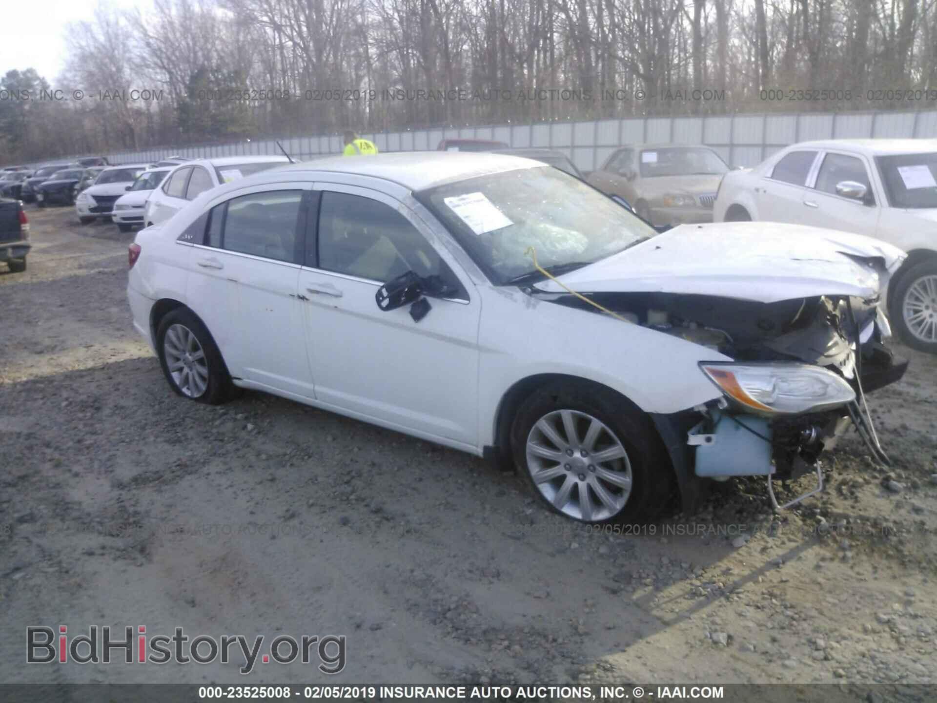 Фотография 1C3CCBBG0DN559796 - CHRYSLER 200 2013
