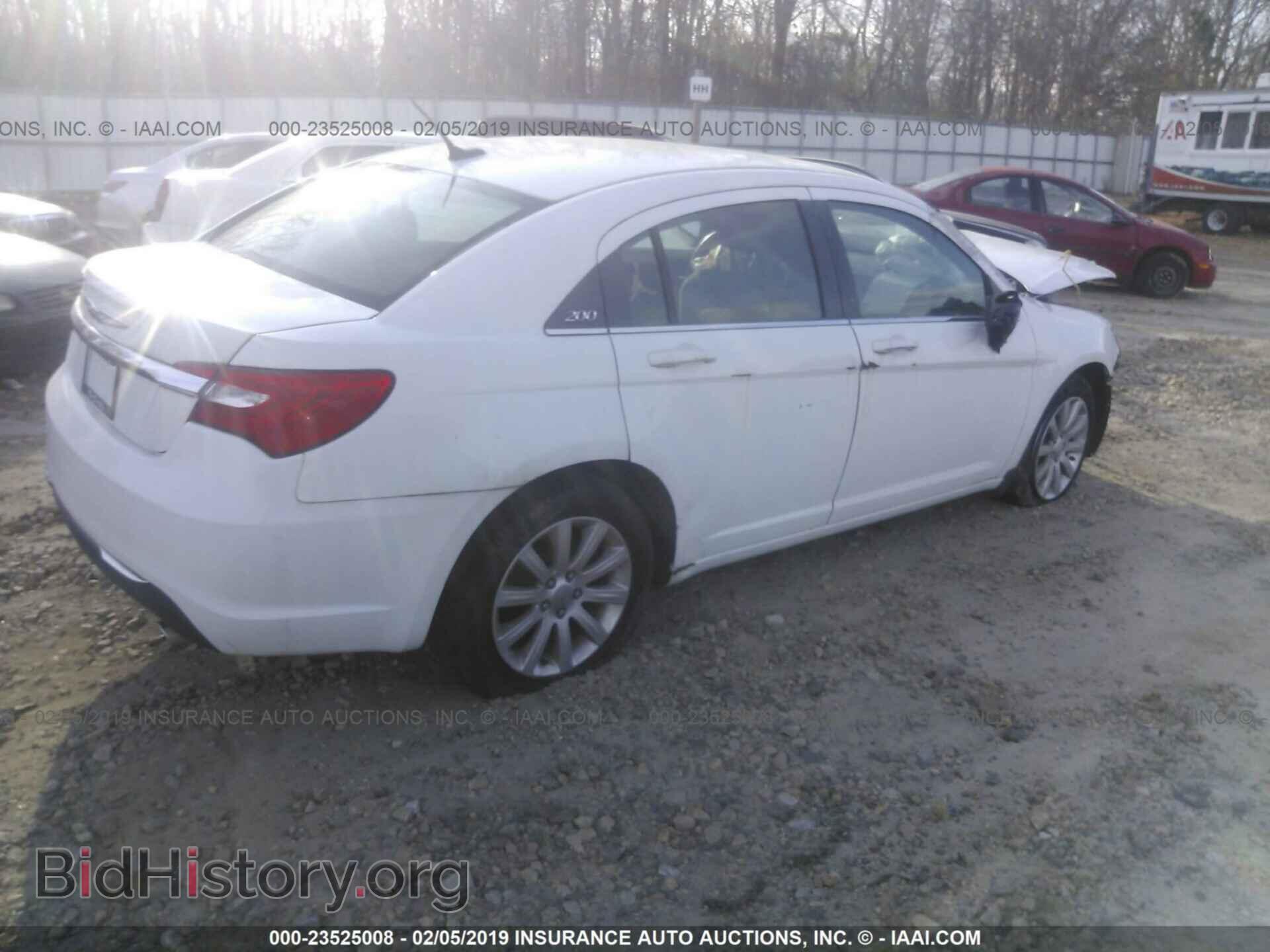 2013 CHRYSLER 200 - VIN: 1C3CCBBG0DN559796 - Photo 4