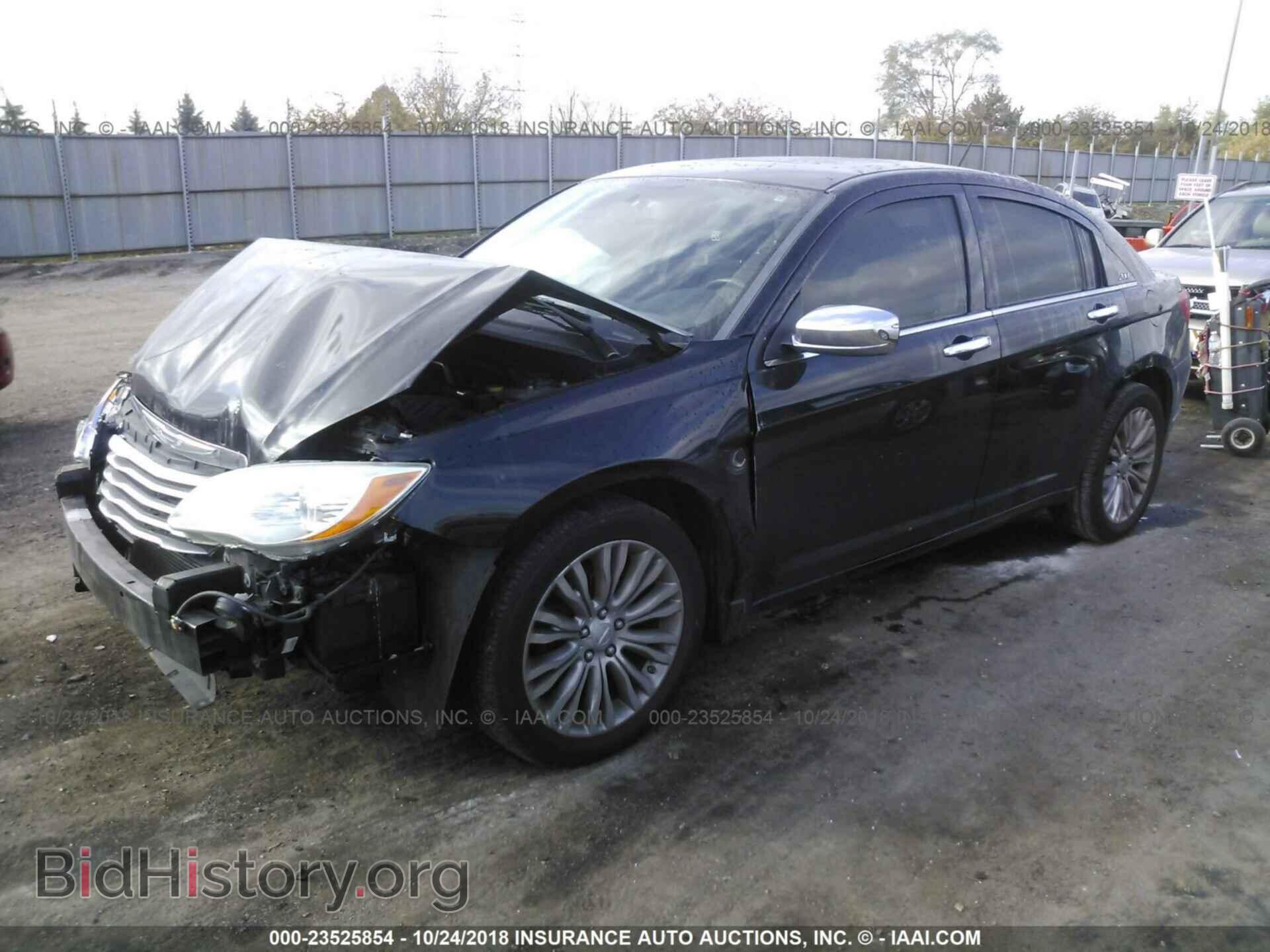 2012 Chrysler 200 - VIN: 1C3CCBCB5CN161176 - Photo 2