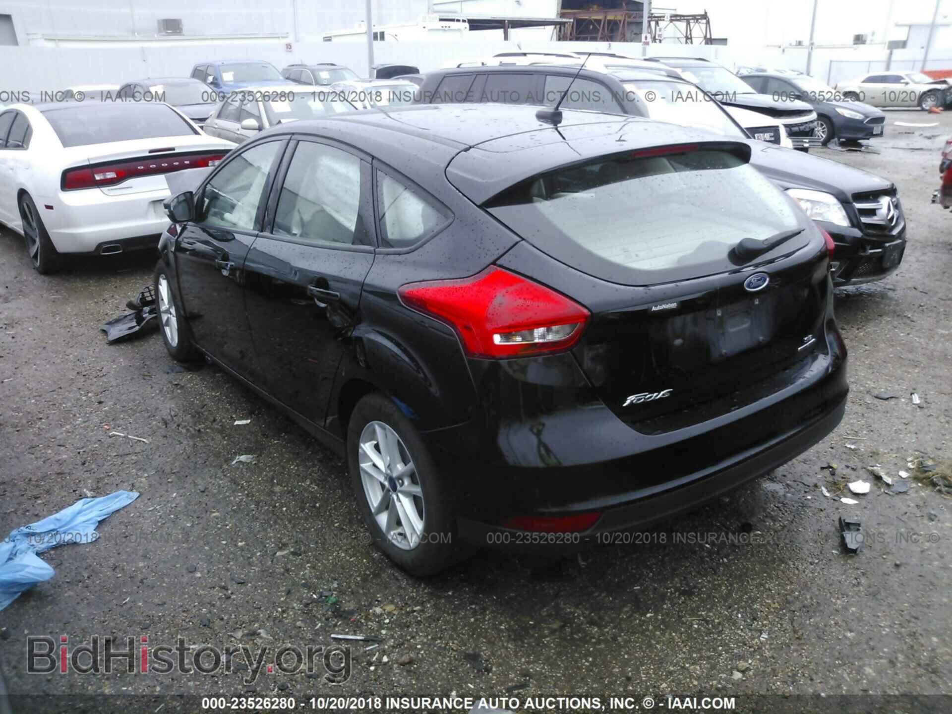 2016 Ford Focus - VIN: 1FADP3K25GL294233 - Фото 3