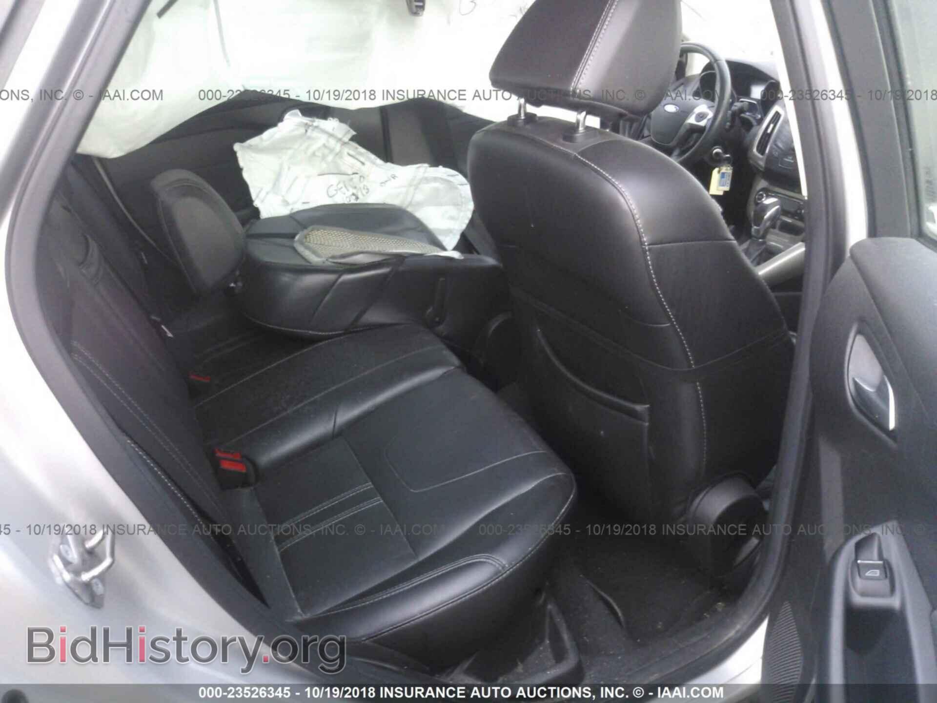 2012 Ford Focus - VIN: 1FAHP3H29CL437557 - Photo 8