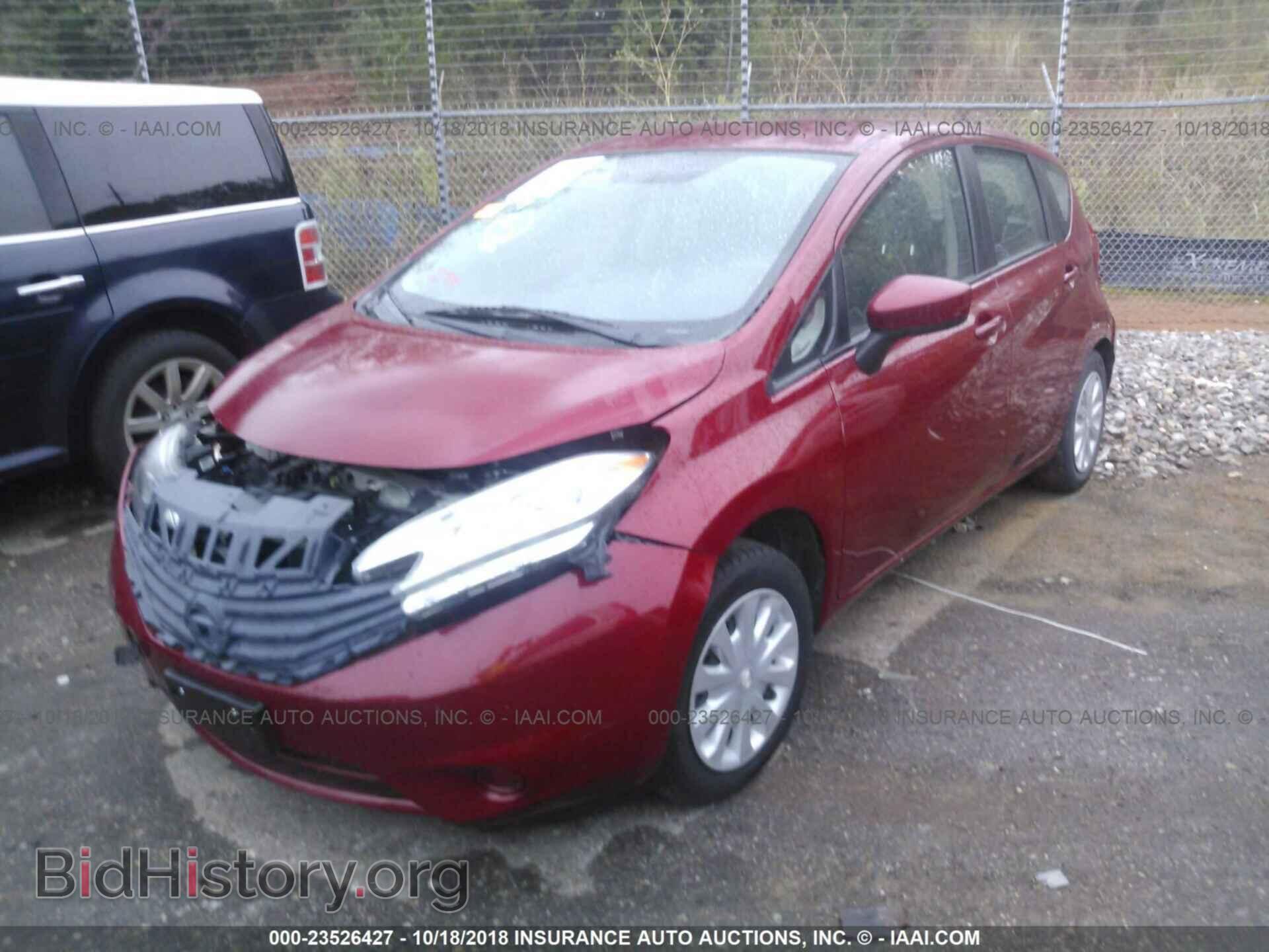 2015 Nissan Versa note - VIN: 3N1CE2CP7FL402311 - Фото 2