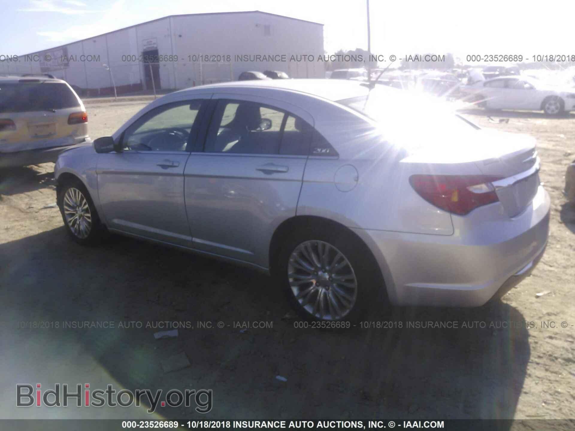 2012 Chrysler 200 - VIN: 1C3CCBAB1CN155412 - Фото 3