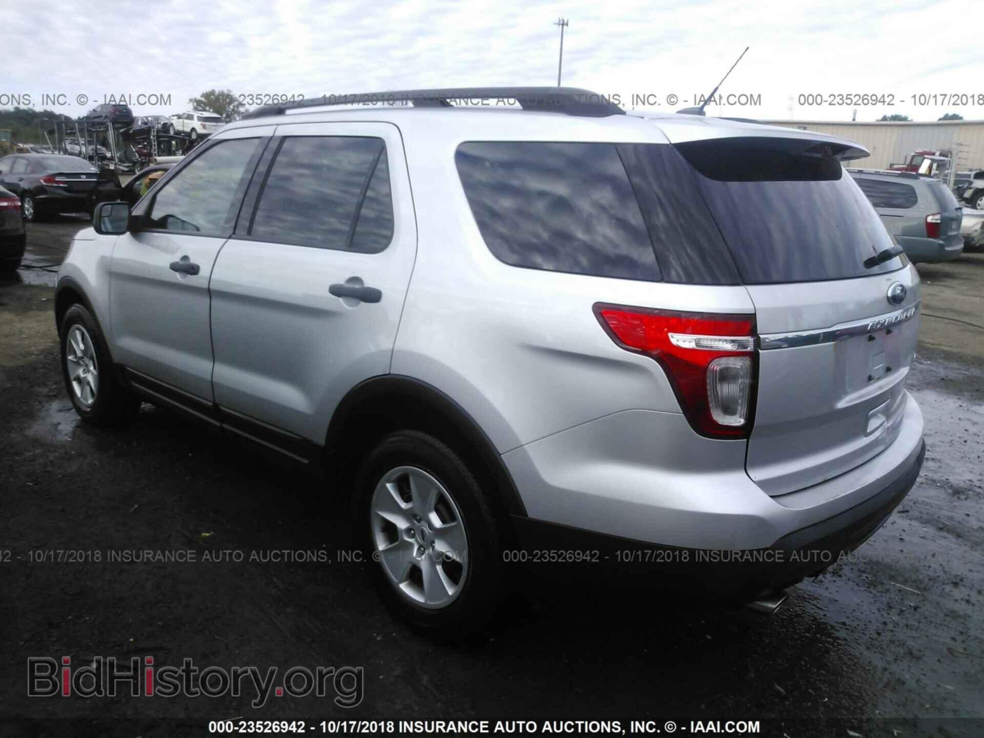 2012 Ford Explorer - VIN: 1FMHK8B83CGA12424 - Photo 3