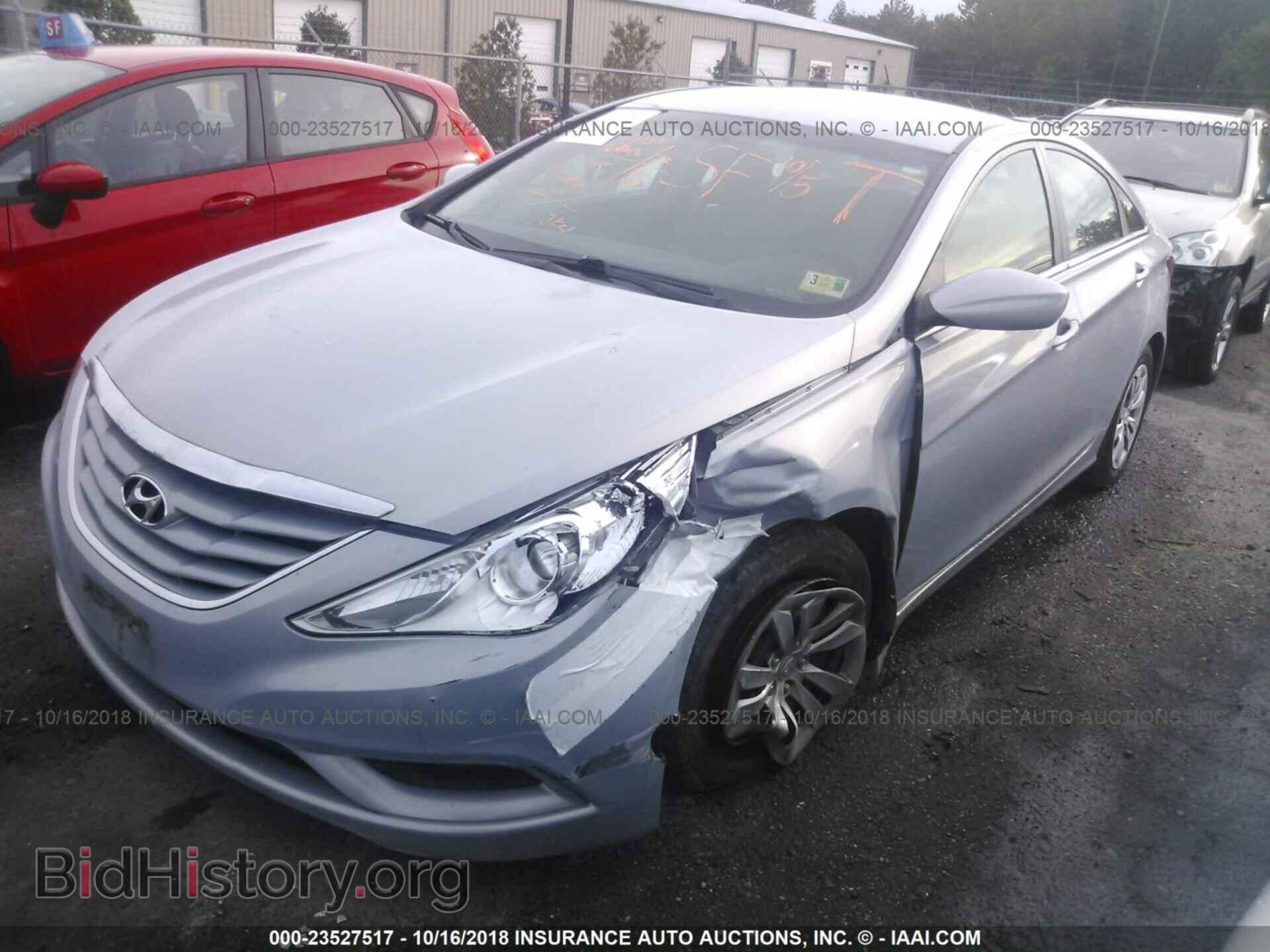 2012 Hyundai Sonata - VIN: 5NPEB4AC0CH497915 - Фото 2
