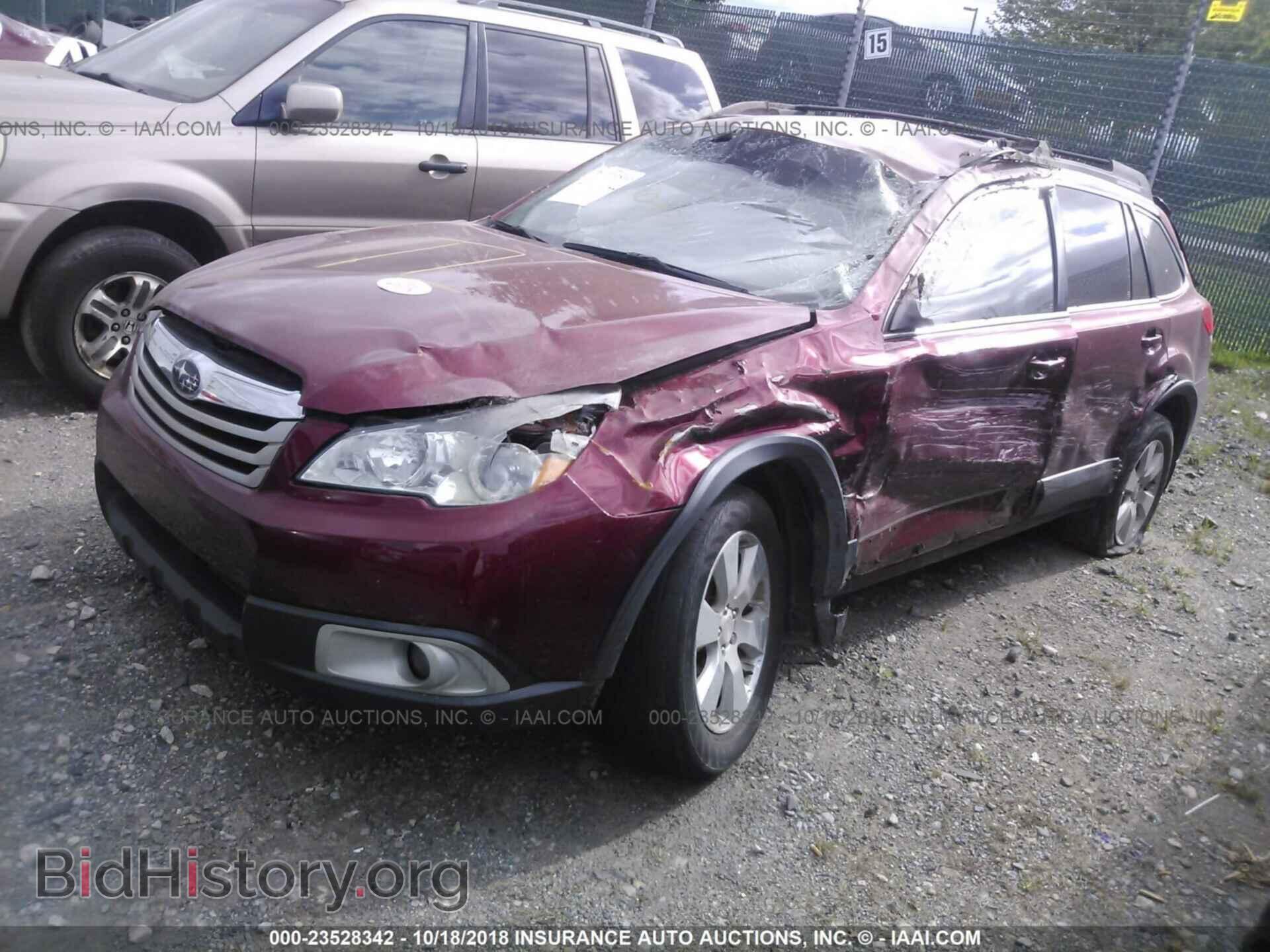 2012 Subaru Outback - VIN: 4S4BRBCC7C3253606 - Photo 2