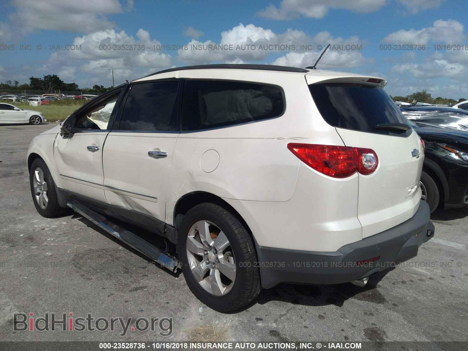 2012 CHEVROLET TRAVERSE - VIN: 1GNKRLED2CJ267657 - Фото 3