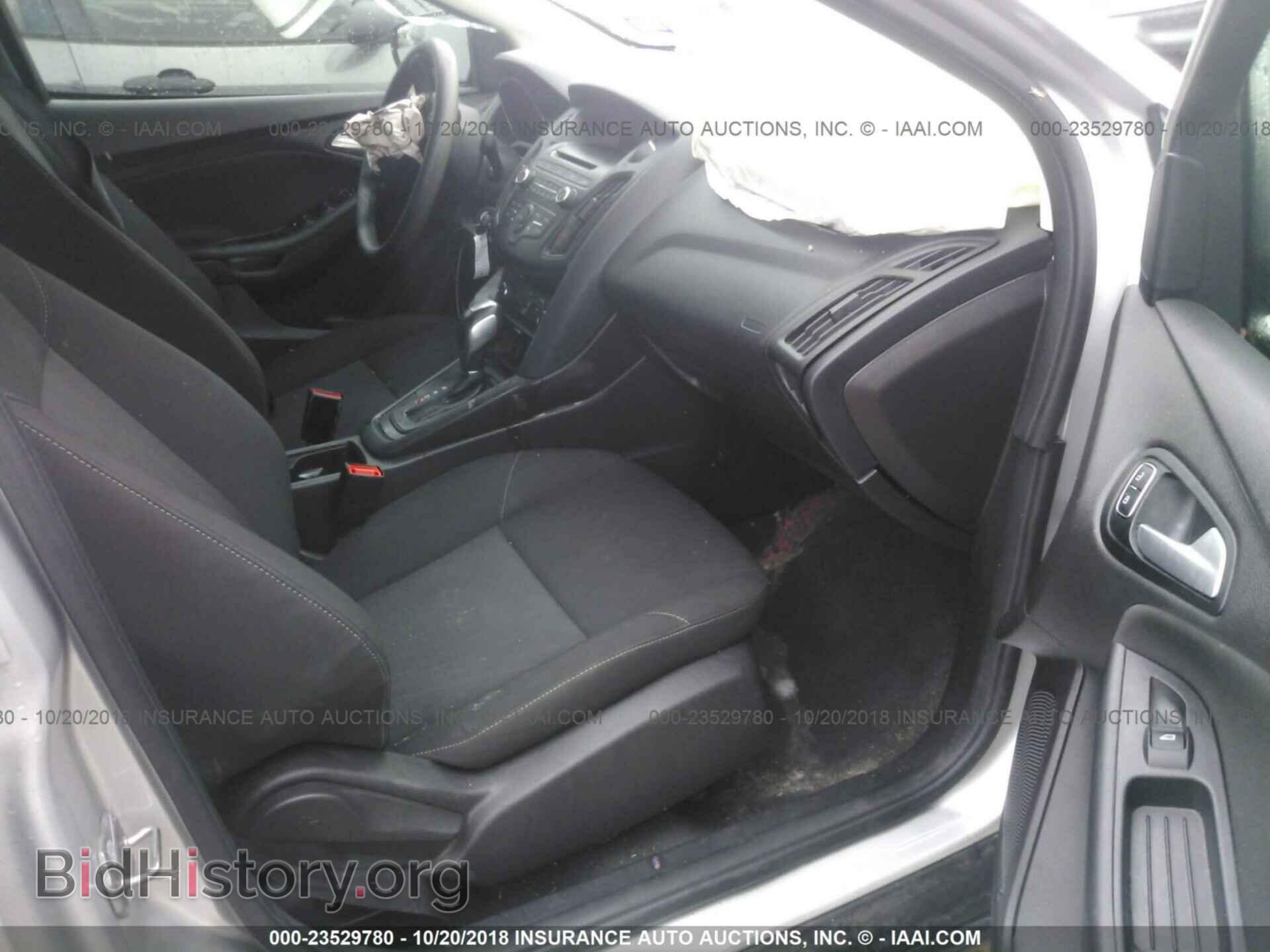 2015 Ford Focus - VIN: 1FADP3F21FL206772 - Photo 5