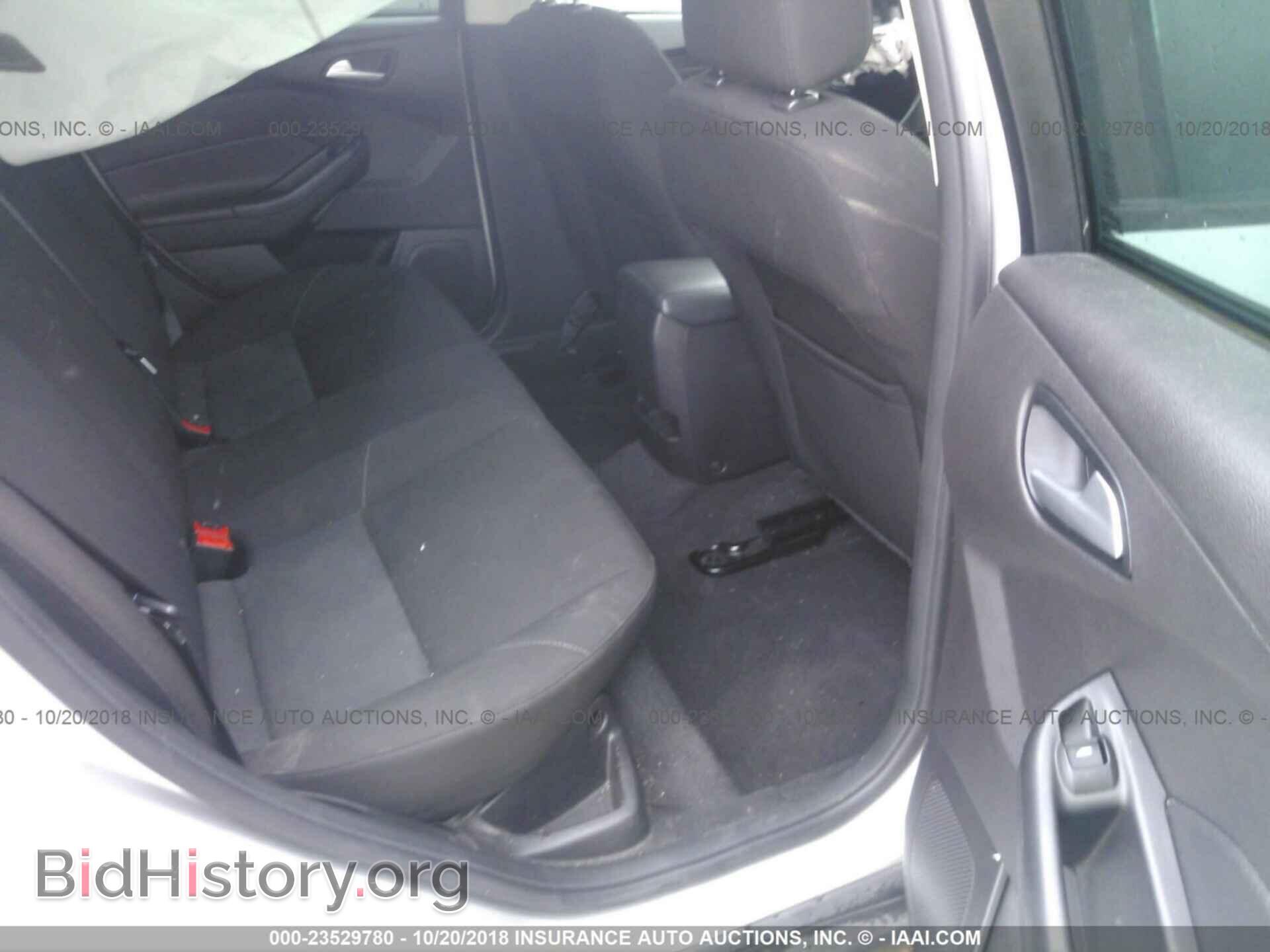 2015 Ford Focus - VIN: 1FADP3F21FL206772 - Photo 8