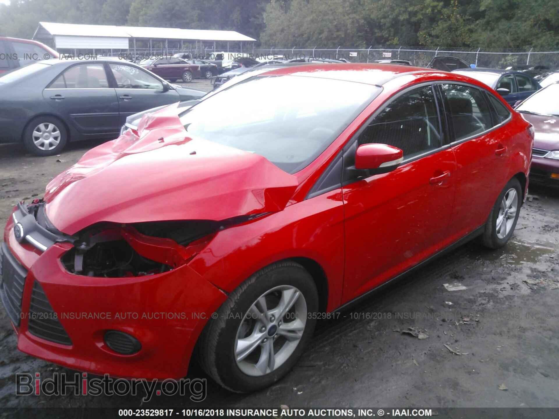 2014 Ford Focus - VIN: 1FADP3F24EL426809 - Photo 2