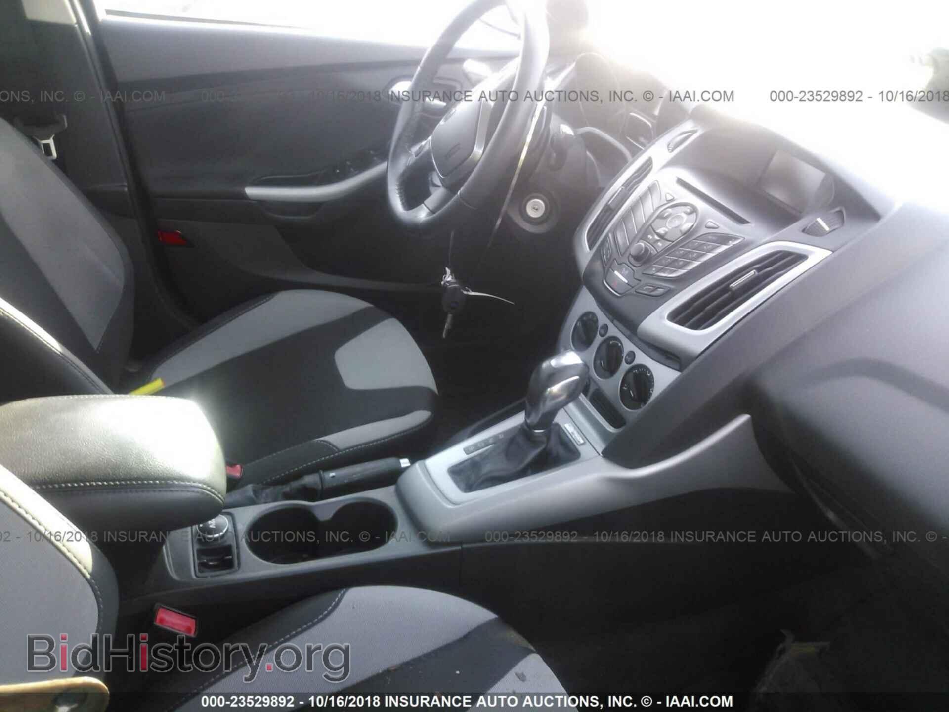2012 Ford Focus - VIN: 1FAHP3F23CL362339 - Photo 5