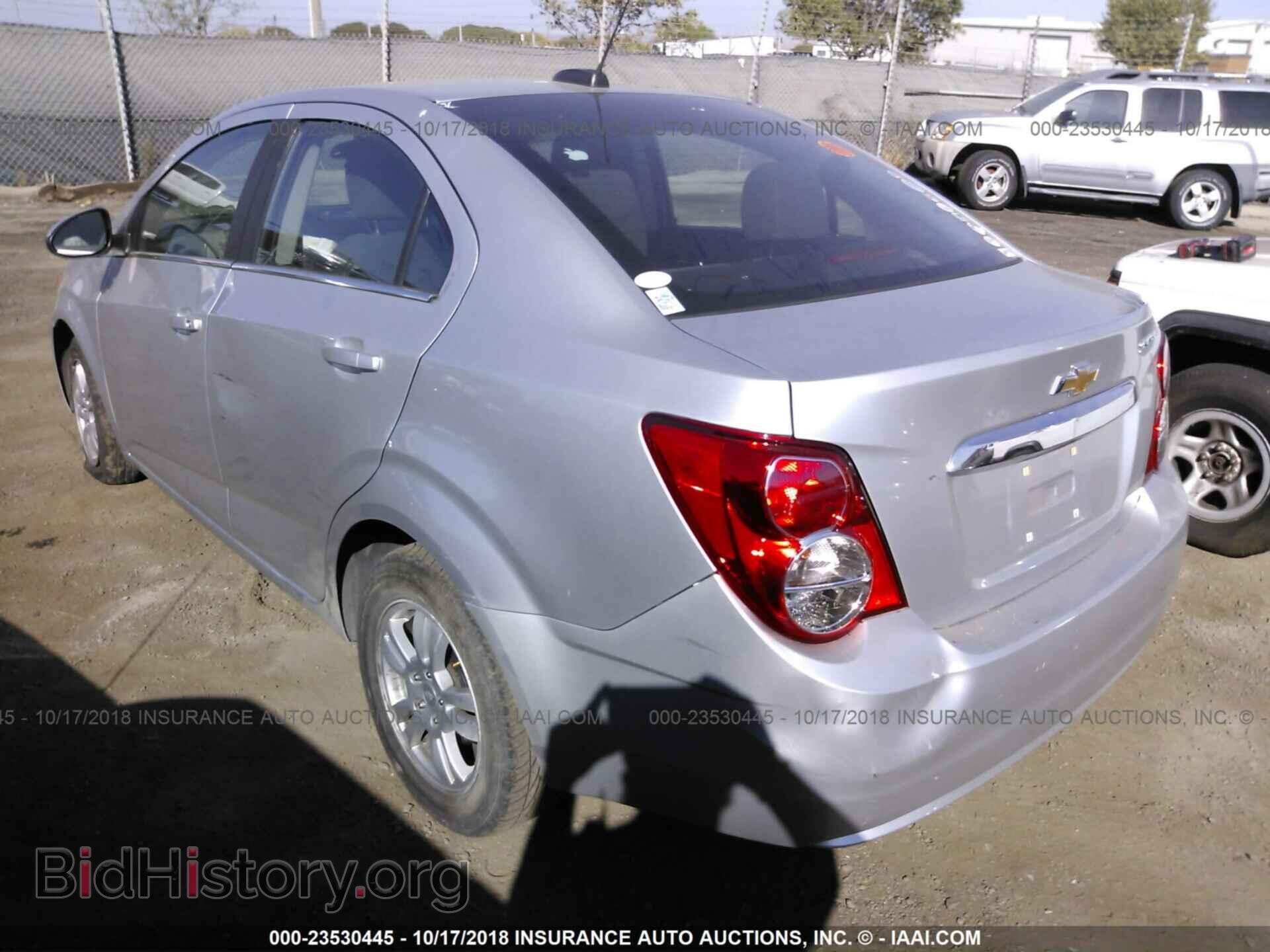 2015 Chevrolet Sonic - VIN: 1G1JC5SG3F4200982 - Фото 3