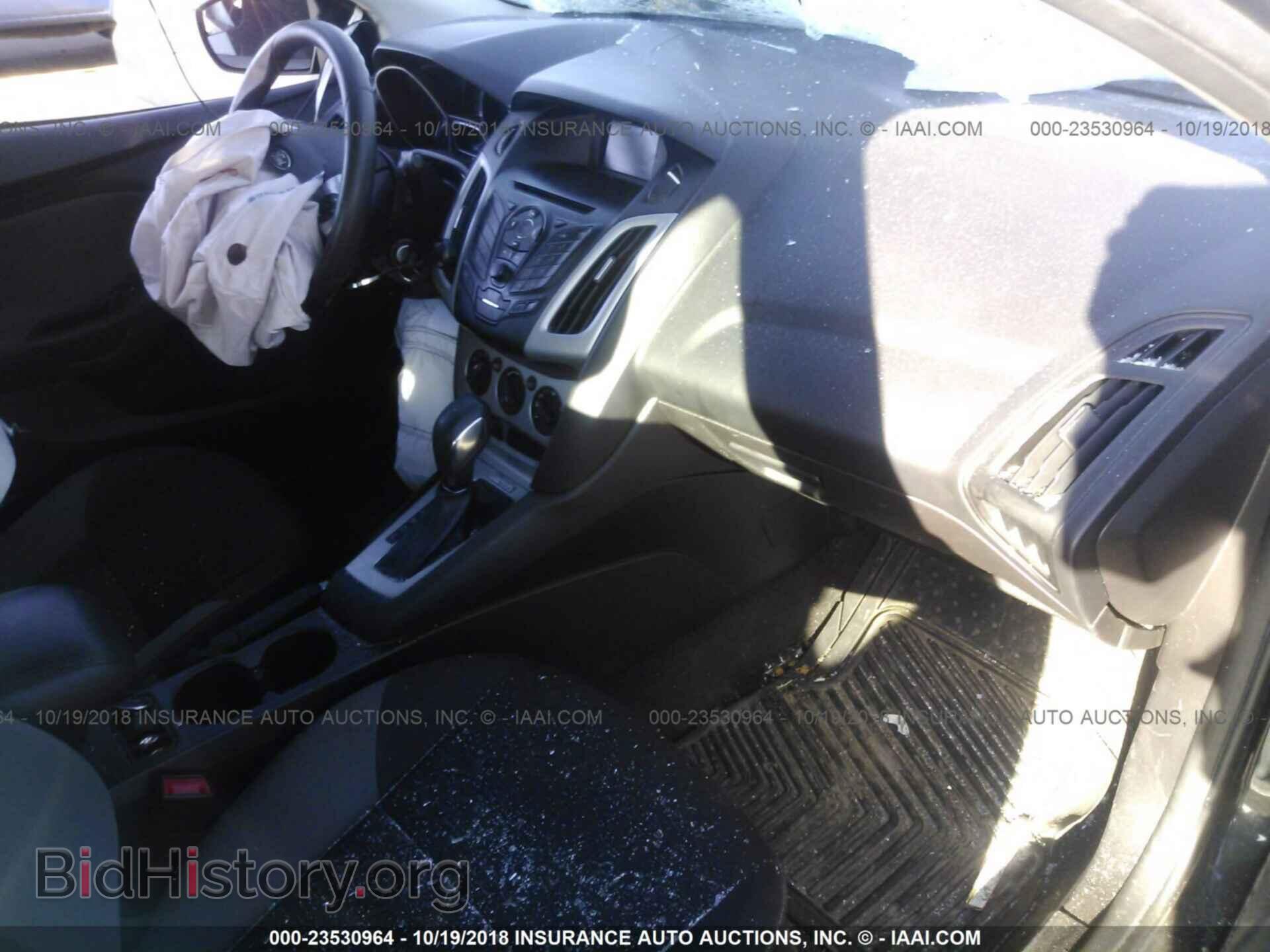2014 Ford Focus - VIN: 1FADP3K23EL235565 - Photo 5