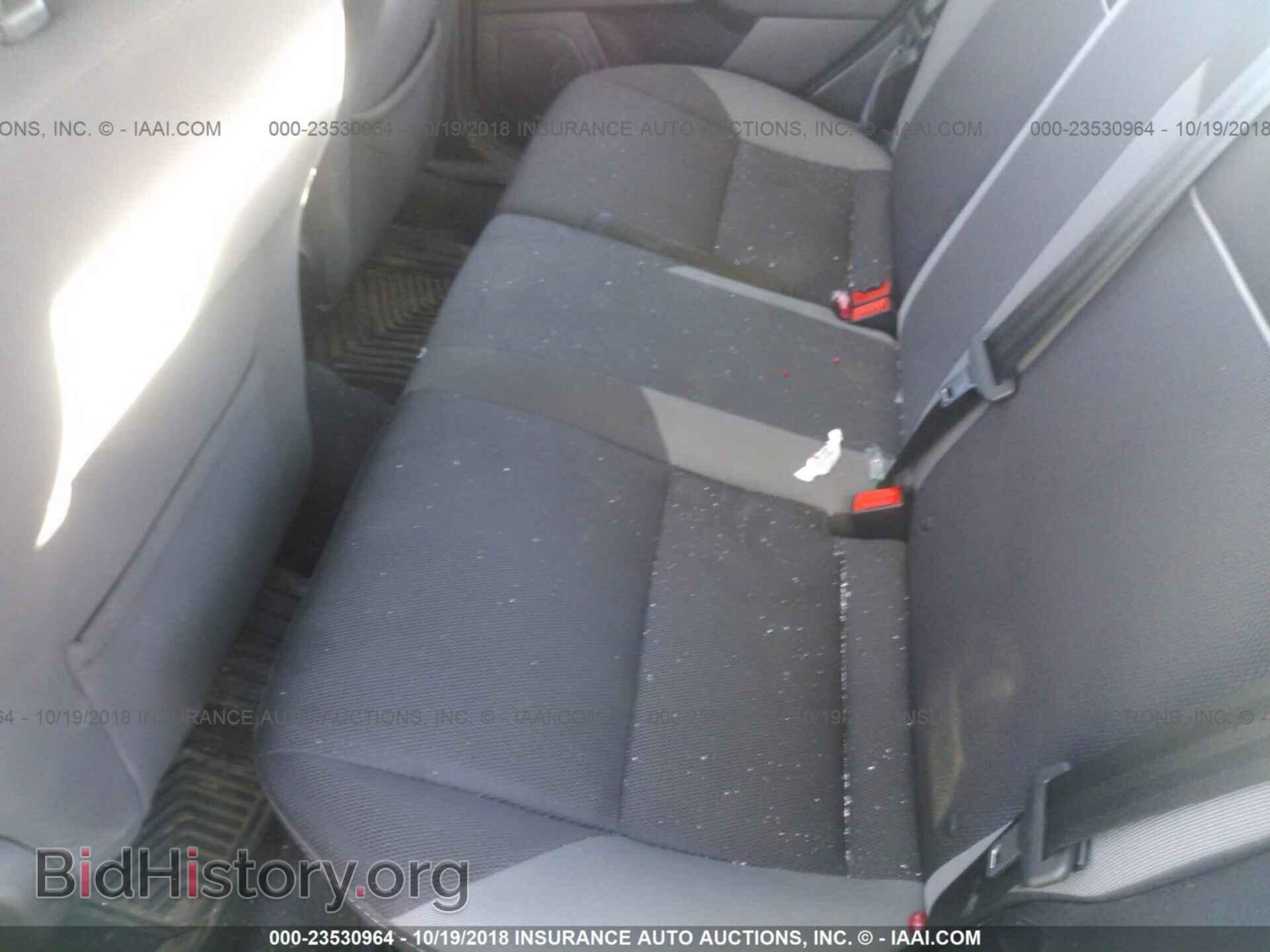 2014 Ford Focus - VIN: 1FADP3K23EL235565 - Photo 8