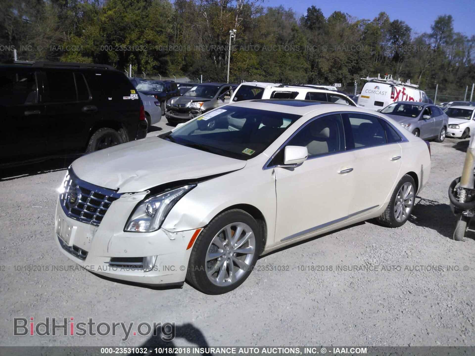 2013 Cadillac Xts - VIN: 2G61P5S35D9178005 - Photo 2