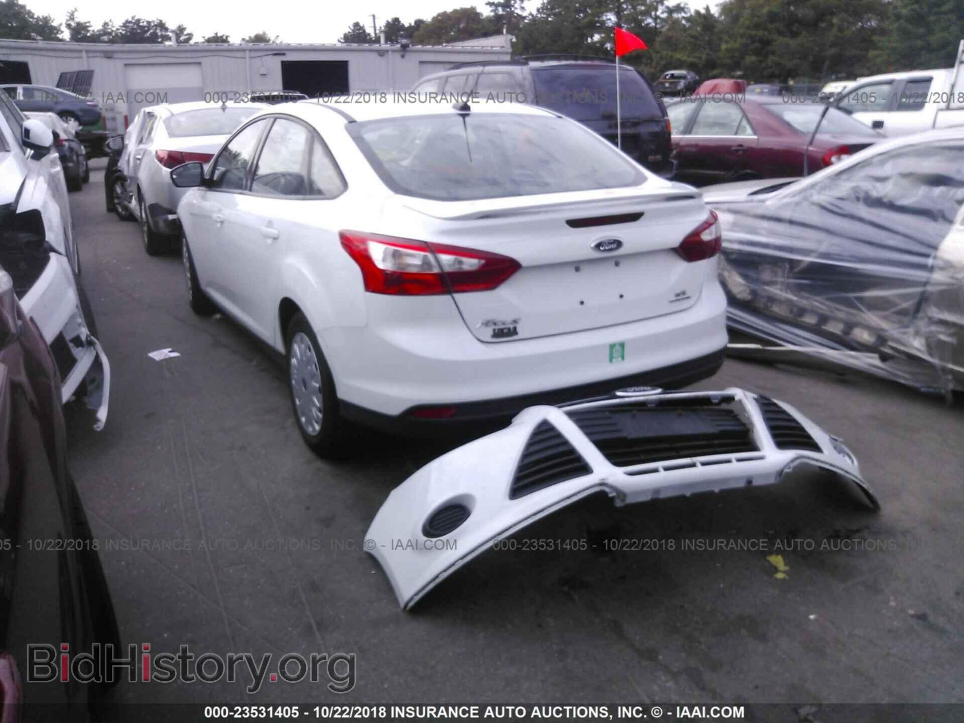 2013 Ford Focus - VIN: 1FADP3F28DL103734 - Фото 3