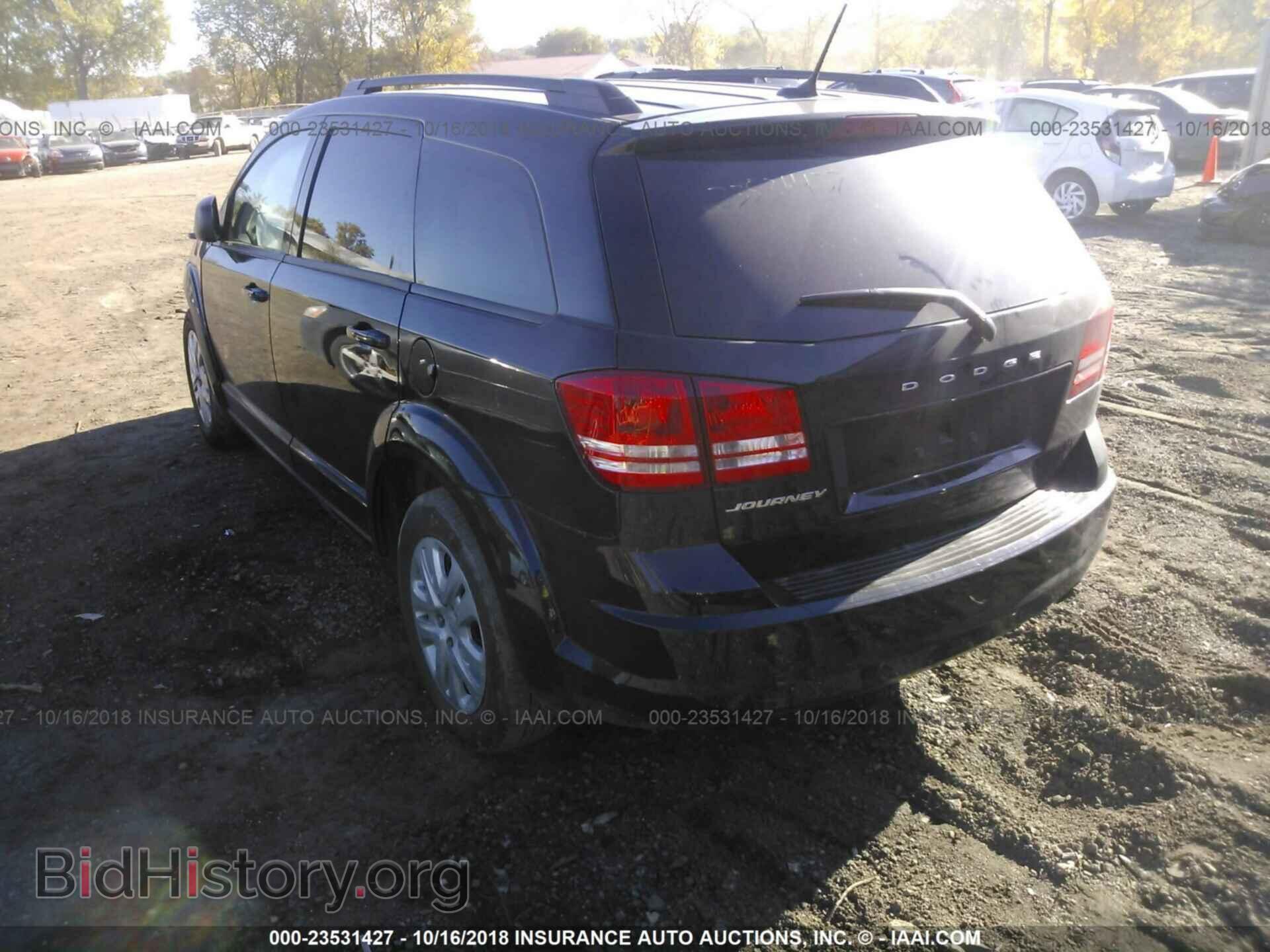 2018 Dodge Journey - VIN: 3C4PDCAB3JT345645 - Фото 3