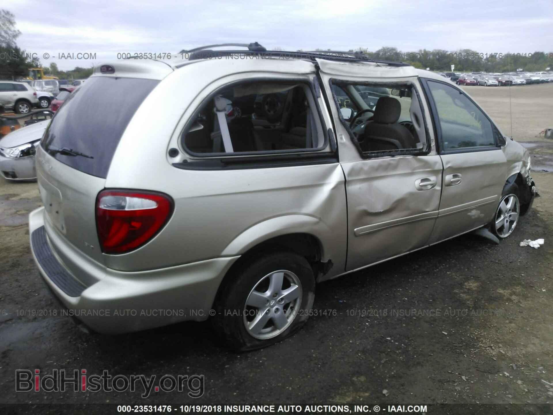 2005 DODGE GRAND CARAVAN - VIN: 2D4GP44L45R122902 - Photo 4