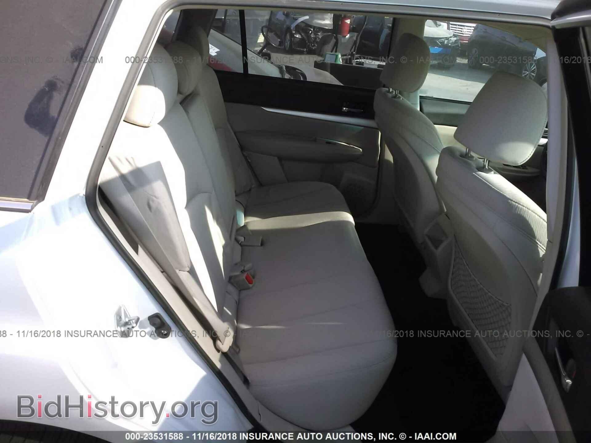 2011 Subaru Outback - VIN: 4S4BRBCC9B3406629 - Фото 8