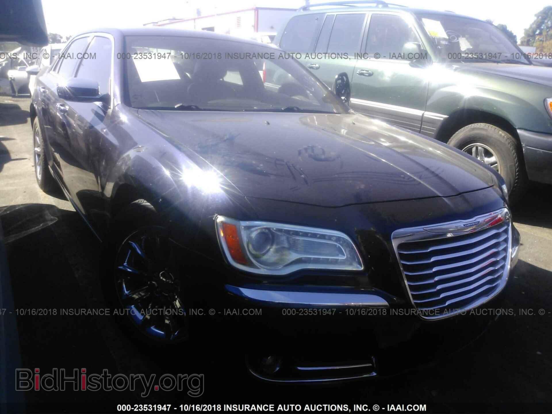 Фотография 2C3CCAET8CH268067 - CHRYSLER 300C 2012