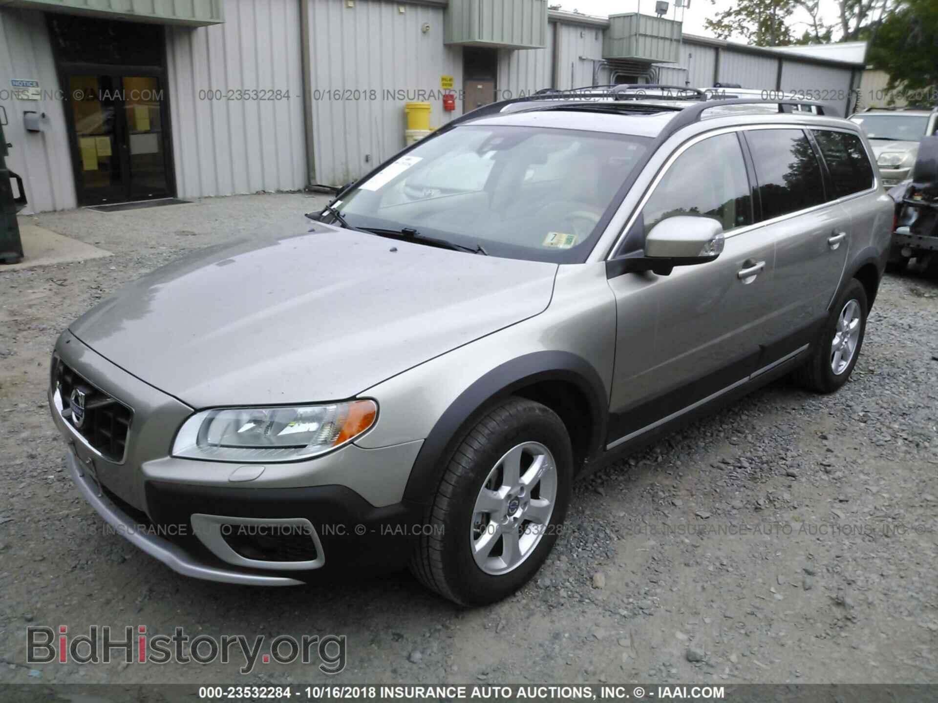 2012 Volvo Xc70 - VIN: YV4952BLXC1129760 - Фото 2
