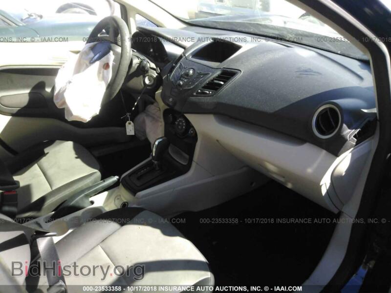 2011 Ford FIESTA (VIN 3FADP4AJ6BM212421) — photo 5 of 10