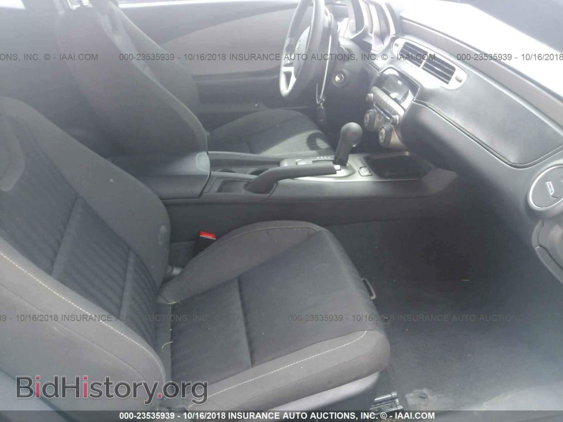 2015 Chevrolet Camaro - VIN: 2G1FB1E36F9301960 - Photo 5
