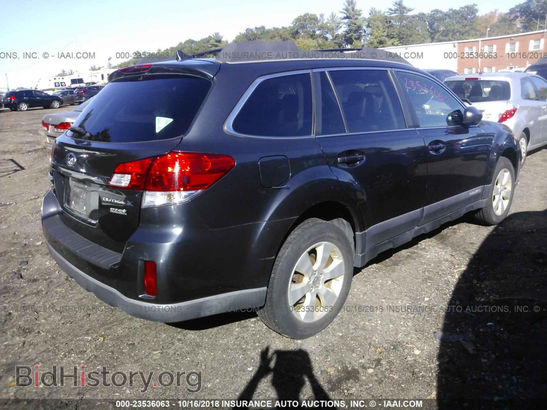 2011 Subaru Outback - VIN: 4S4BRBKCXB3362500 - Фото 4