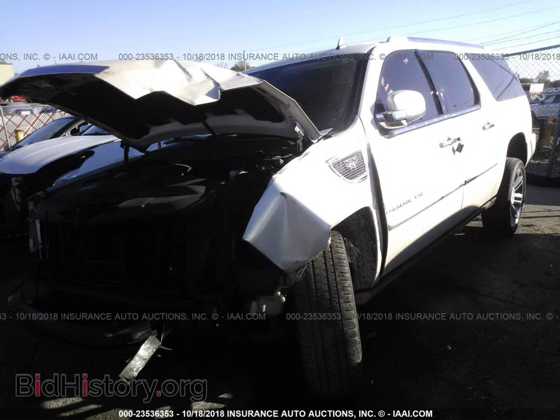2011 CADILLAC ESCALADE - VIN: 1GYS4KEF6BR189932 - Фото 2