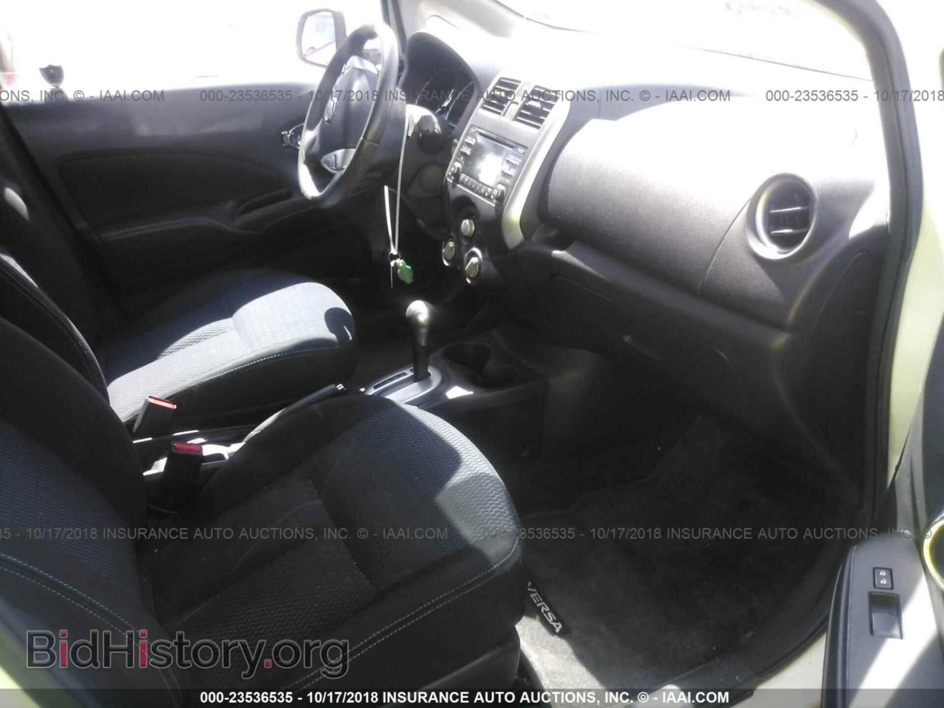 2014 Nissan Versa note - VIN: 3N1CE2CP3EL435417 - Фото 5
