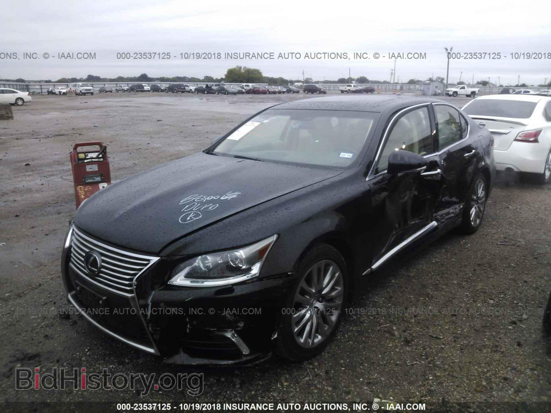 2017 LEXUS LS - VIN: JTHBL5EF4H5144061 - Photo 2