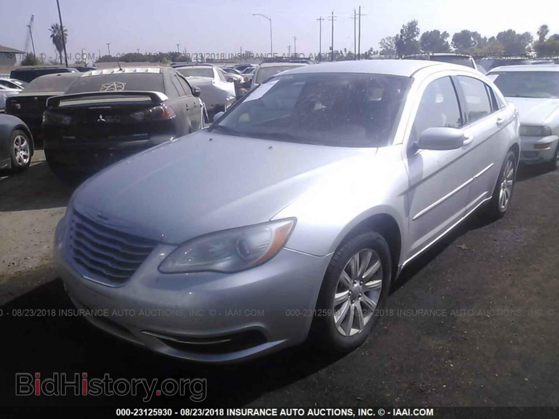 2012 CHRYSLER 200 - VIN: 1C3CCBBBXCN199830 - Photo 2