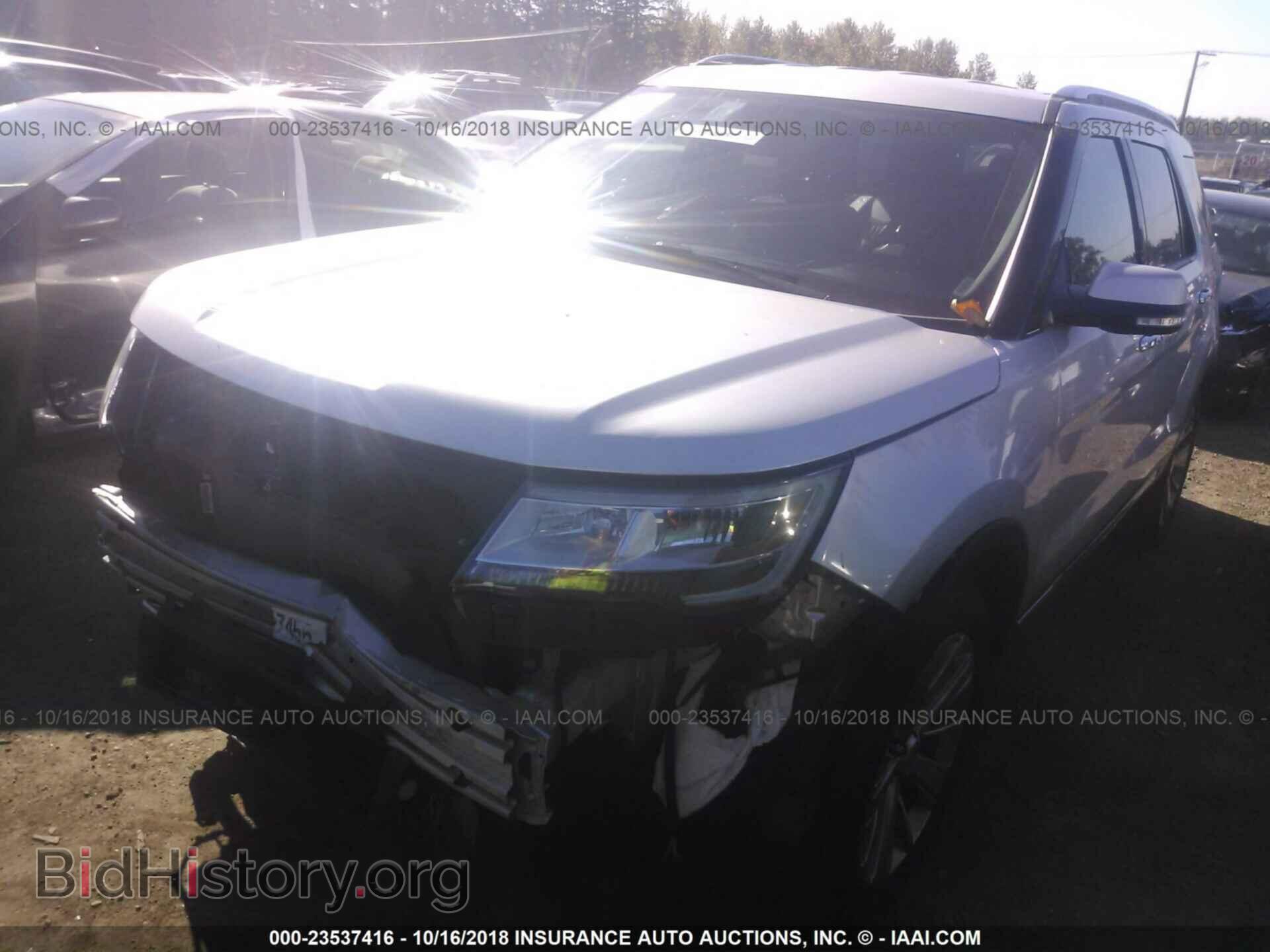 2018 Ford Explorer - VIN: 1FM5K7F85JGA59068 - Фото 2