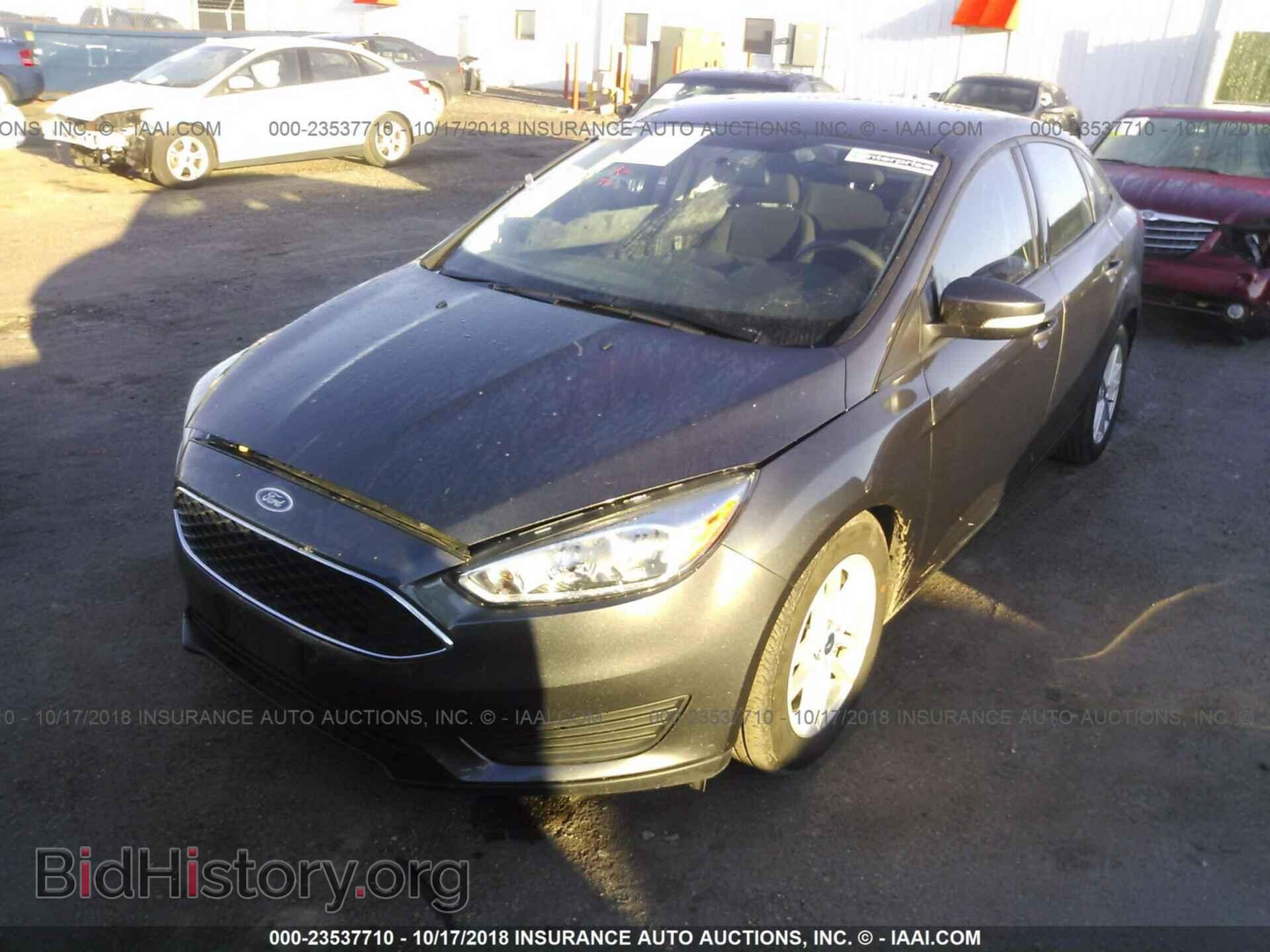 2017 Ford Focus - VIN: 1FADP3F27HL286002 - Photo 2