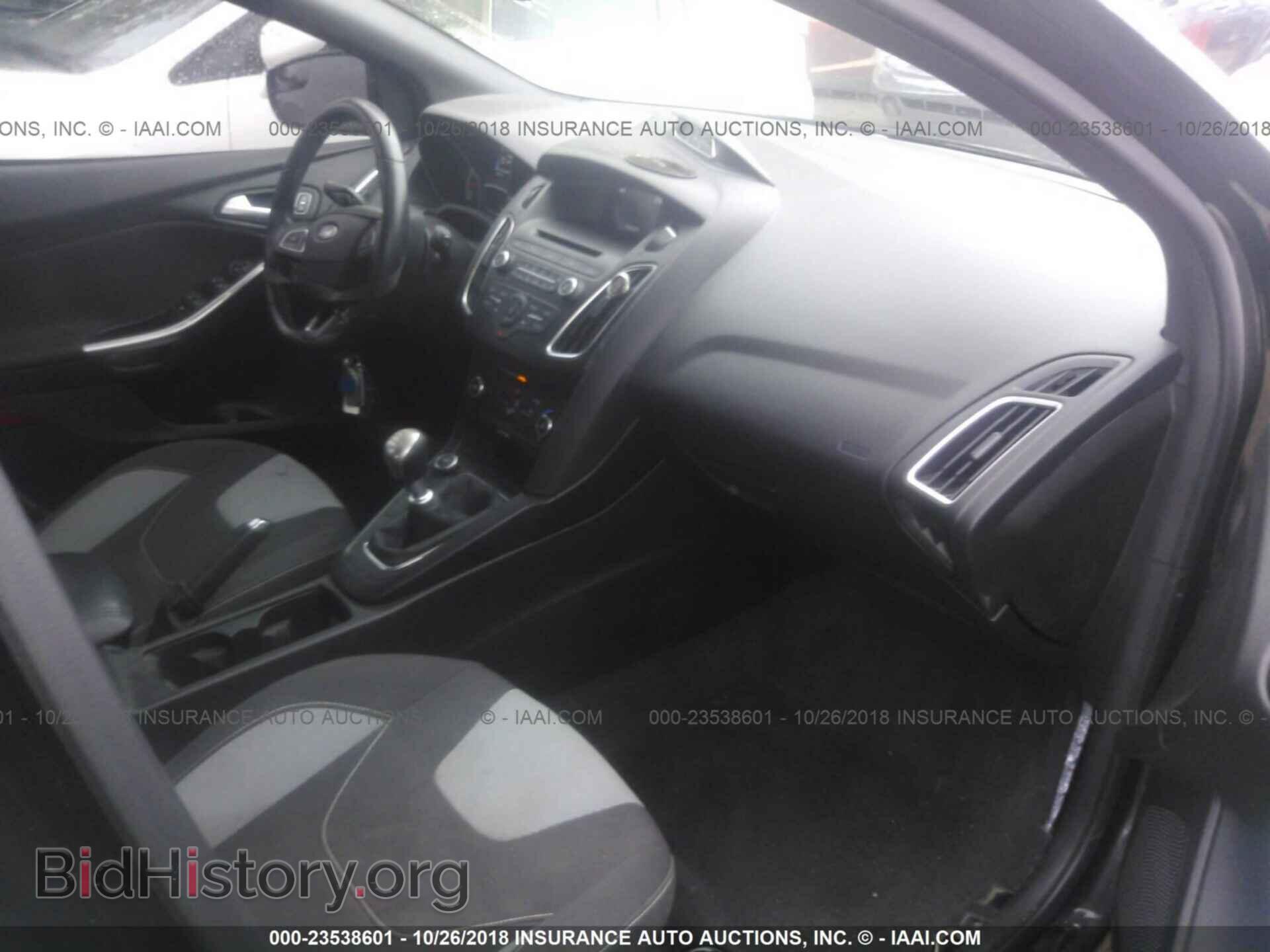 2015 Ford Focus - VIN: 1FADP3L92FL273690 - Photo 5