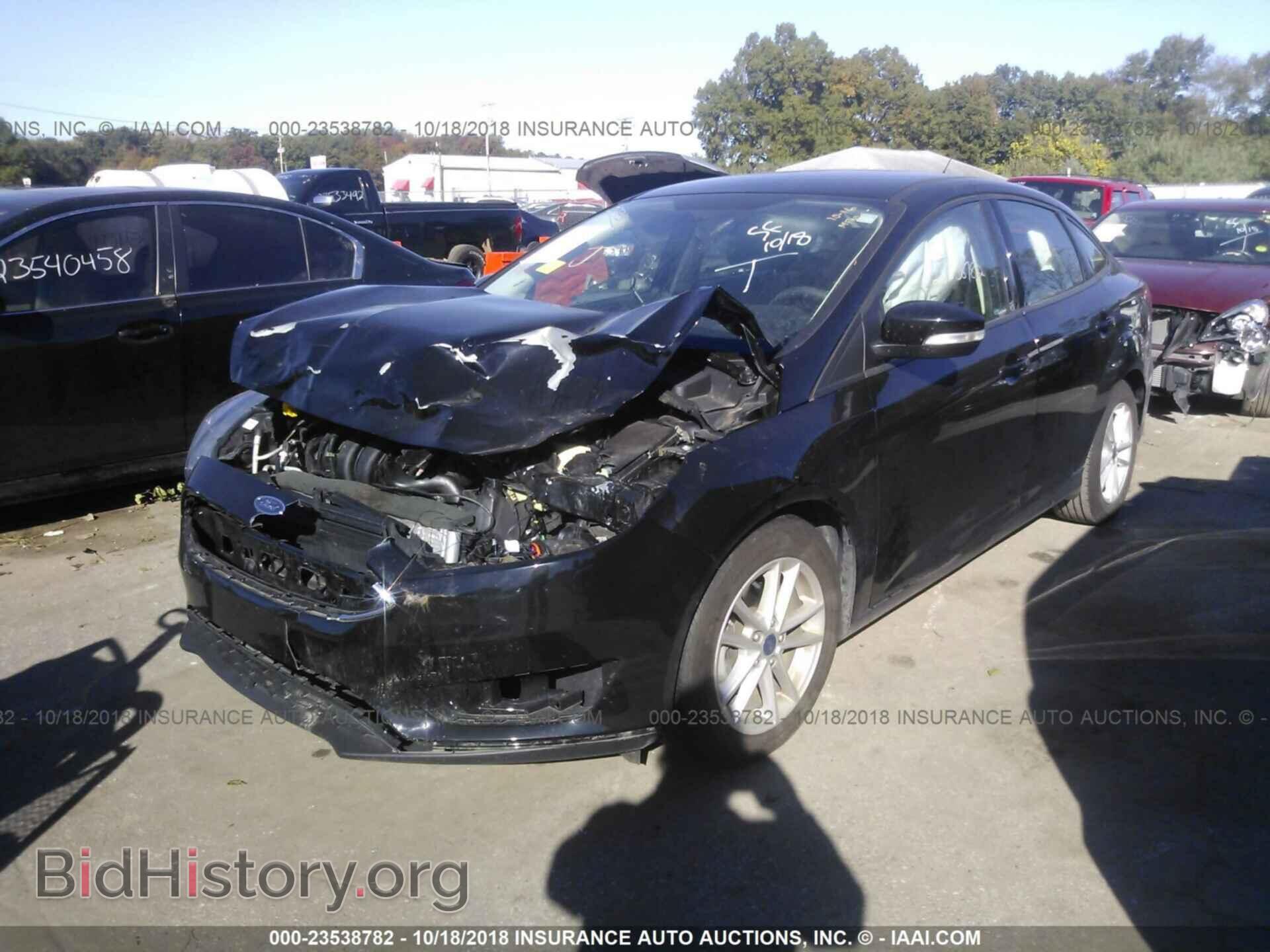 2017 Ford Focus - VIN: 1FADP3F22HL209117 - Photo 2