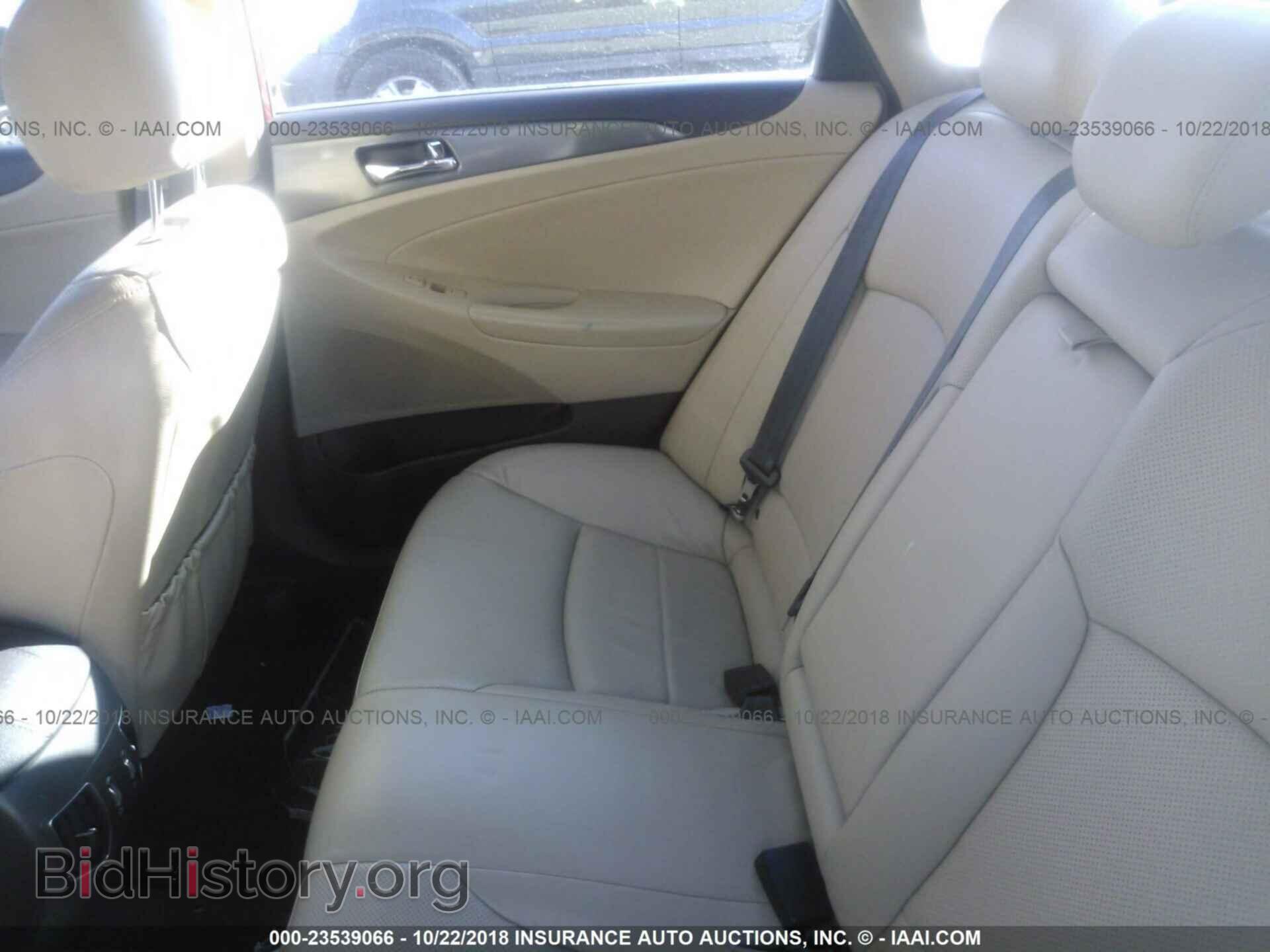 2012 Hyundai Sonata - VIN: KMHEC4A41CA036084 - Фото 8