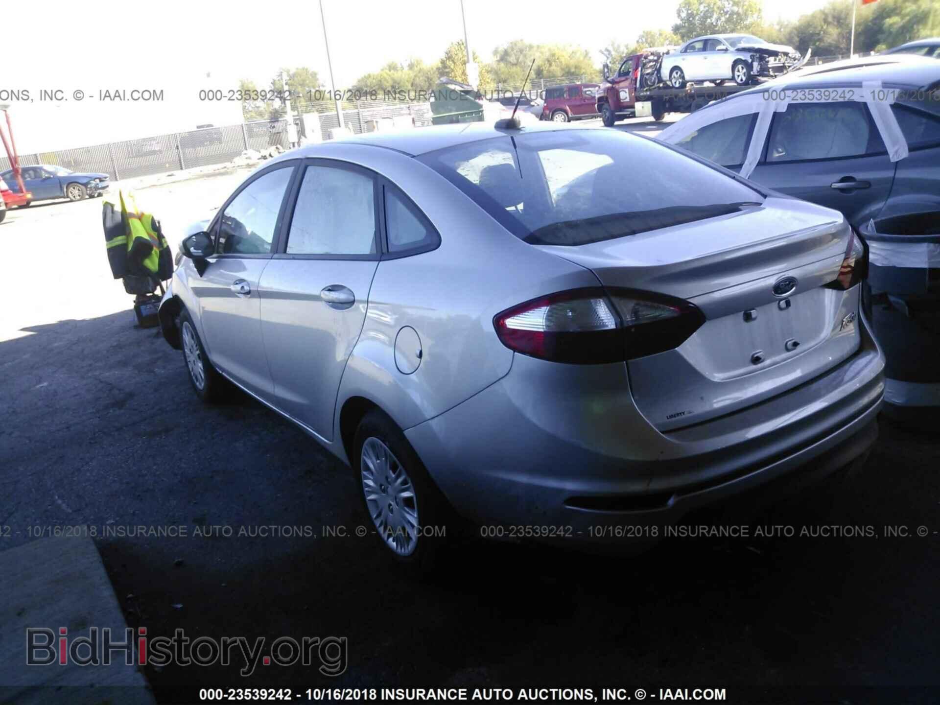 2017 Ford Fiesta - VIN: 3FADP4AJ1HM164349 - Фото 3