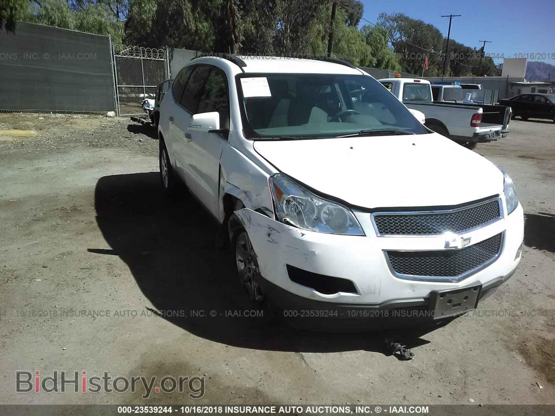 Фотография 1GNKRGED2CJ398515 - CHEVROLET TRAVERSE 2012