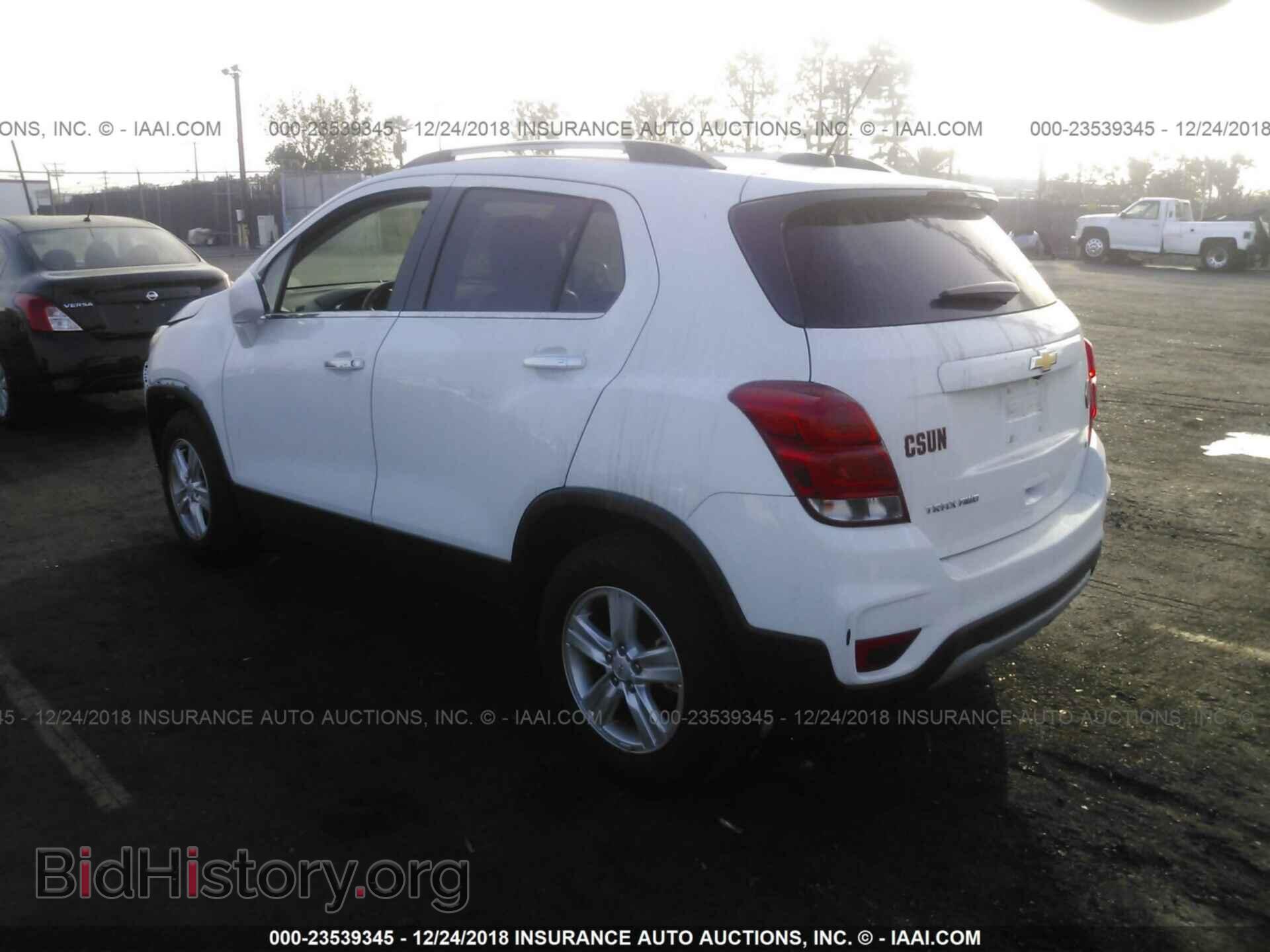 2017 Chevrolet Trax - VIN: KL7CJPSB6HB150175 - Фото 3